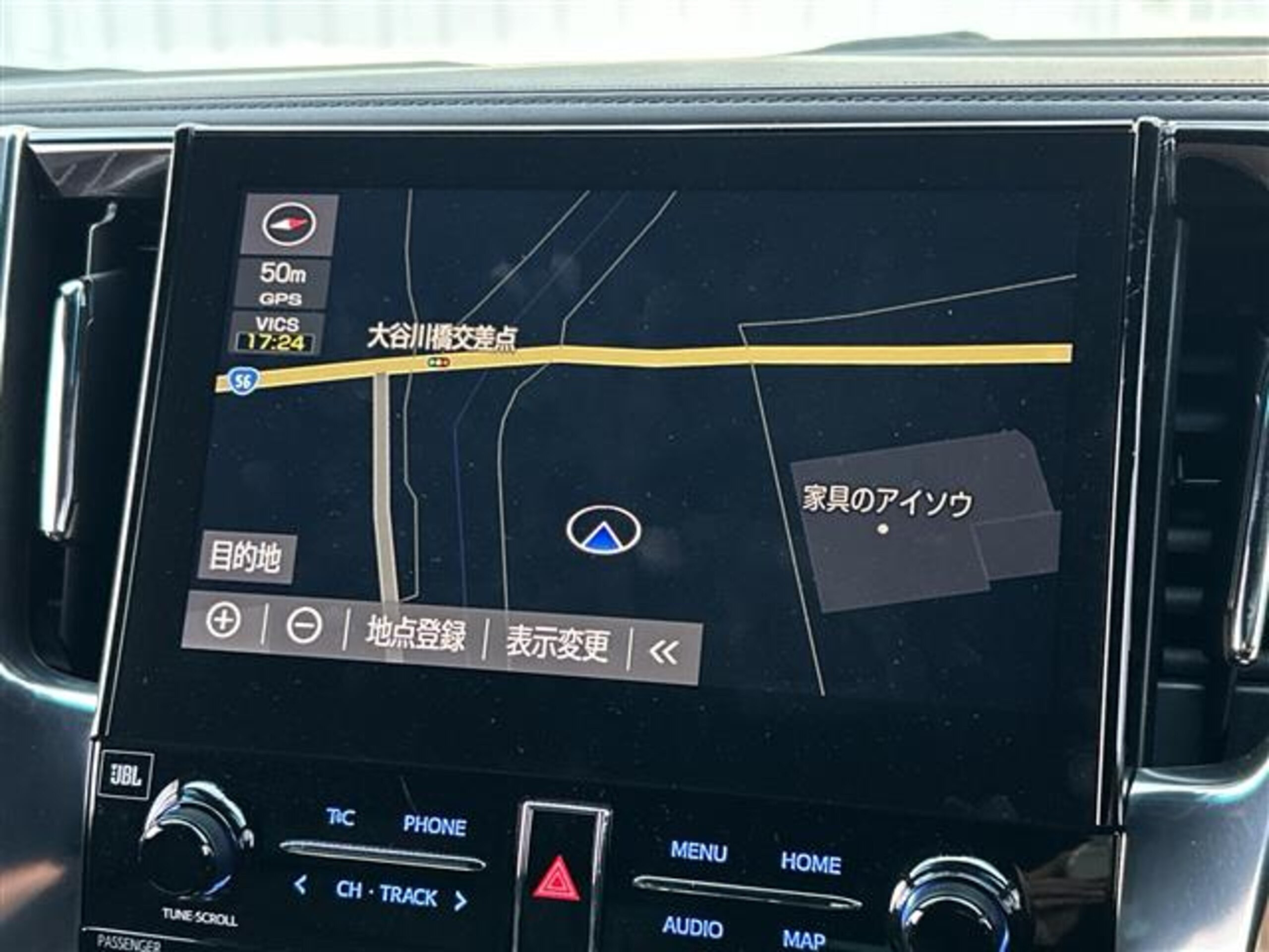 2021 Toyota Alphard — photo 3