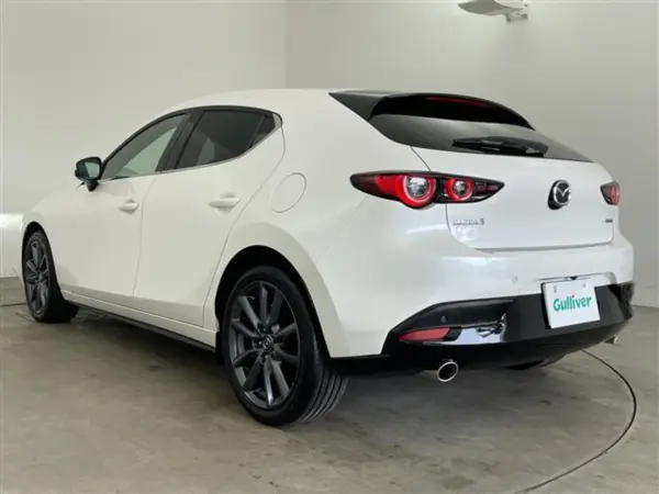2024 Mazda 3 Fastback — photo 3
