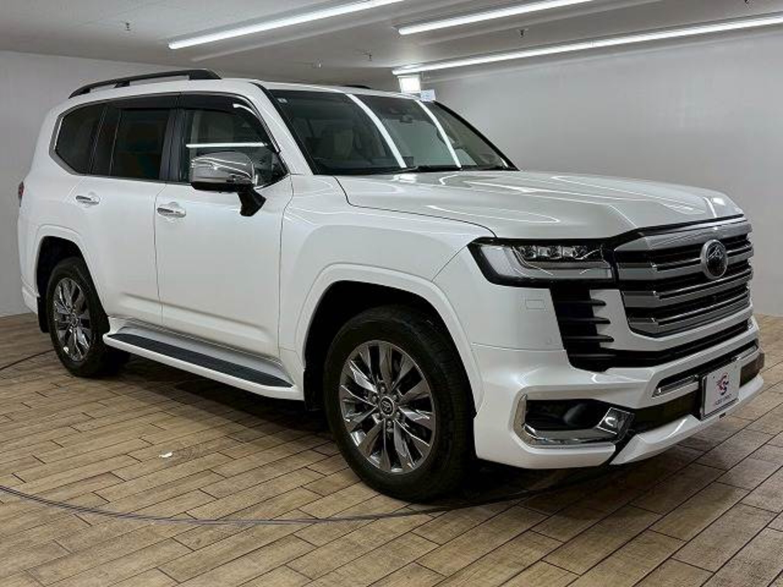 Toyota Land Cruiser 300 3.5 ZX 4WD — photo 9