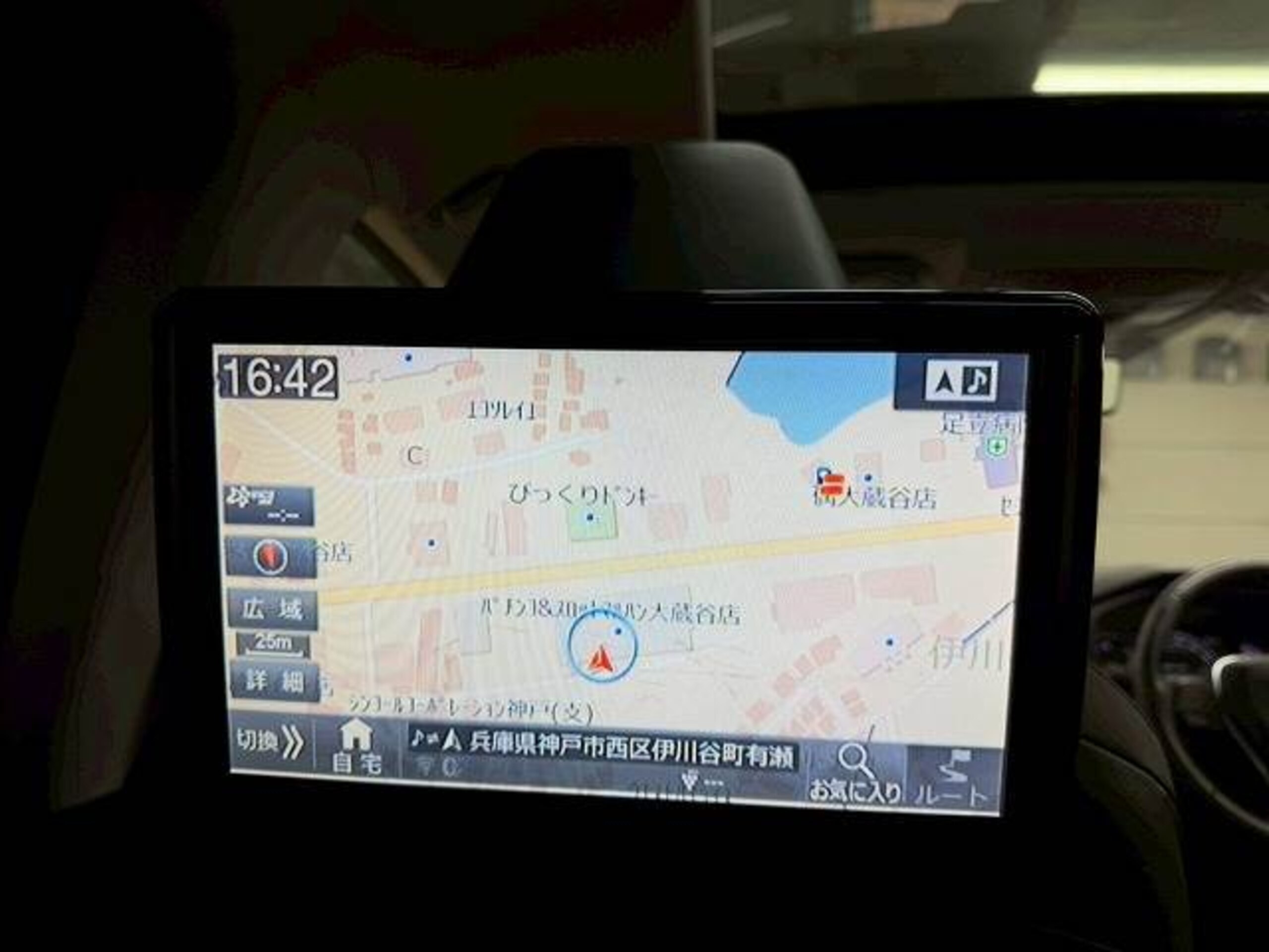 2019 Toyota  Rav4 — photo 3