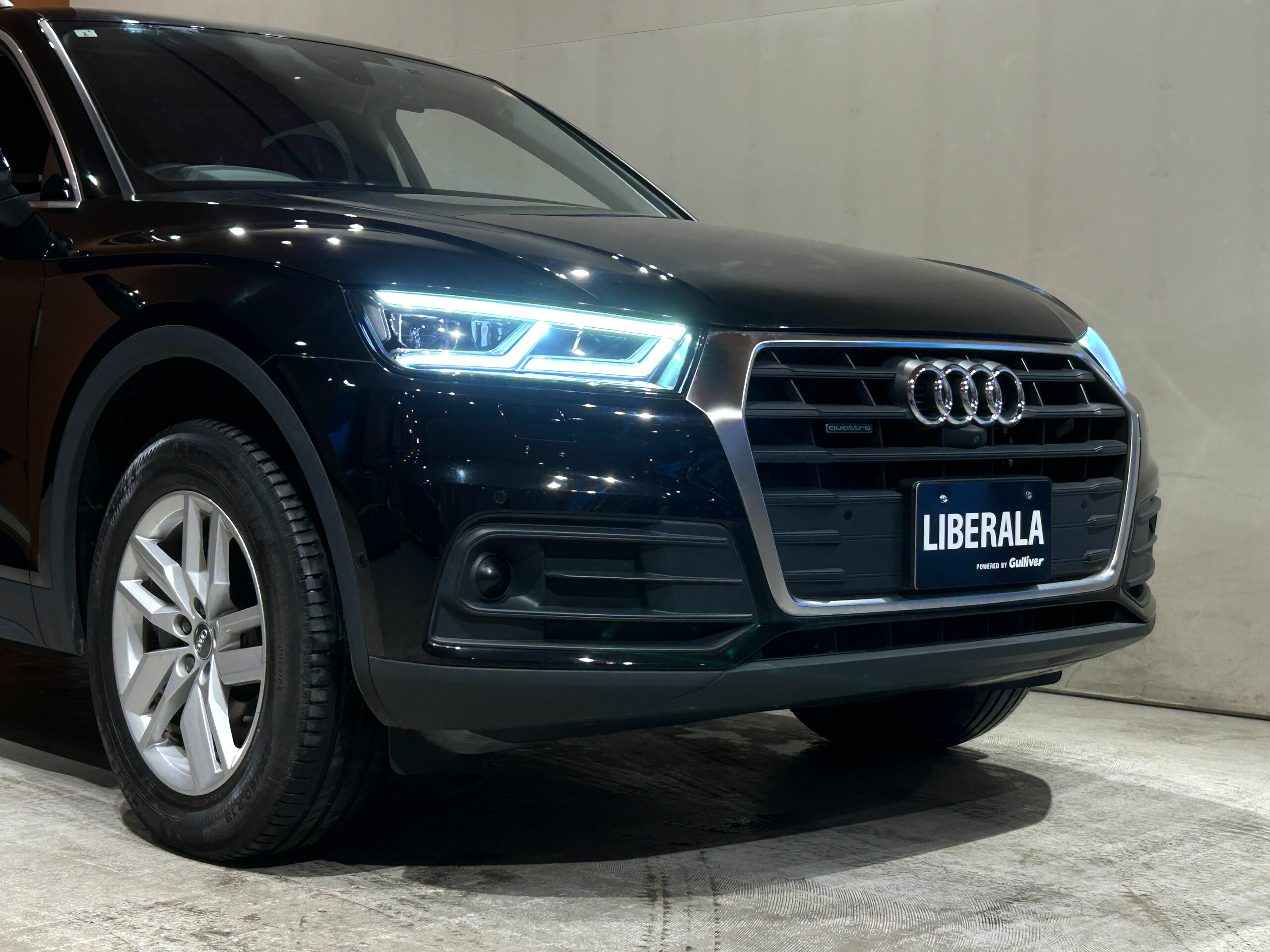 Audi Q5 40 TDI Quattro Diesel Turbo 4WD One Owner Assistance Package ACC Side Assist Lane Assist Virtual Cockpit Power Front Seats Seat Heater Genuine Memory Navigation Full-Seg TV 360° Camera Parking Assist Power Tailgate (Mythos Black Metallic) — photo 9