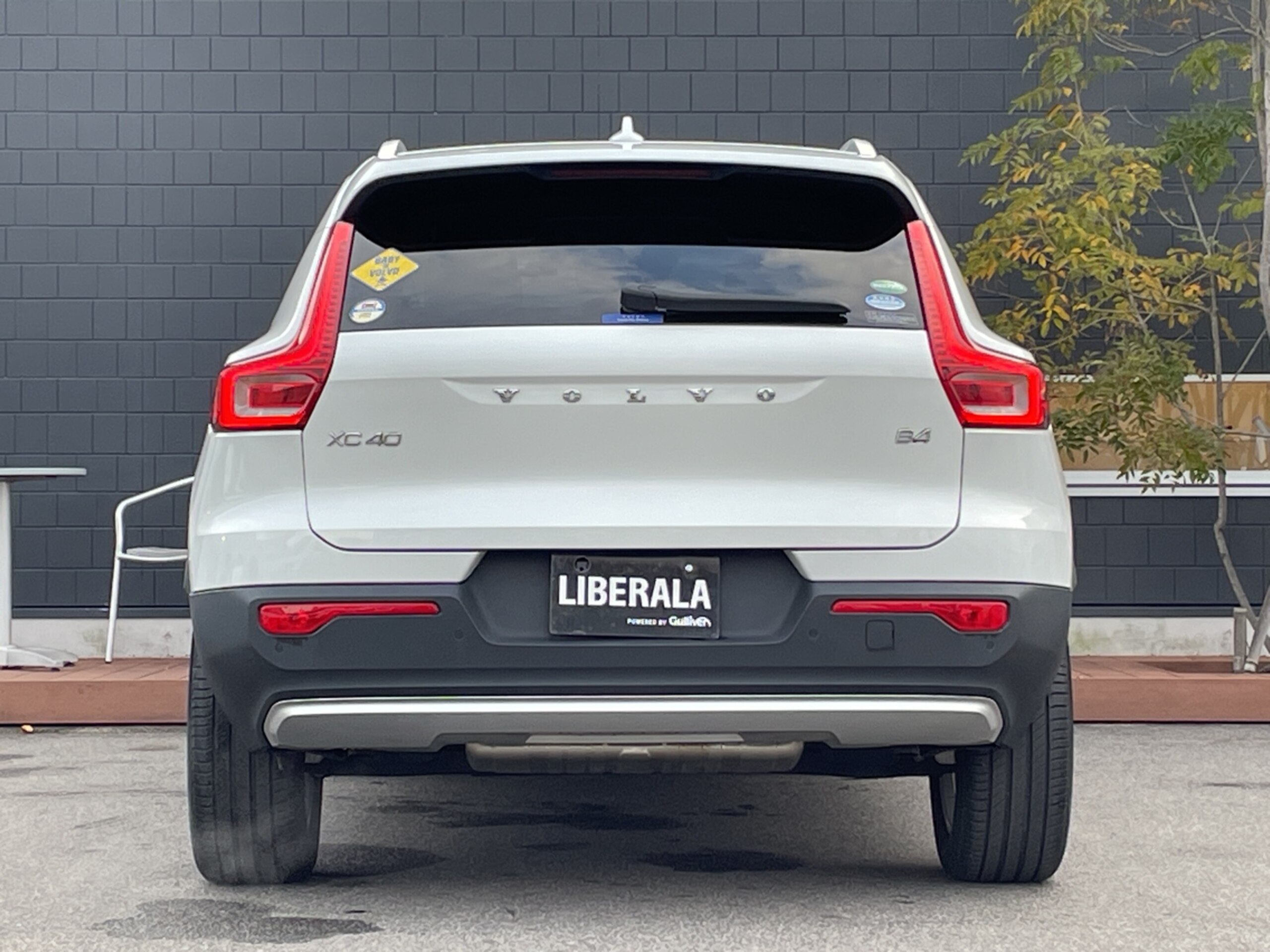 Volvo XC40 B4 Momentum — photo 9