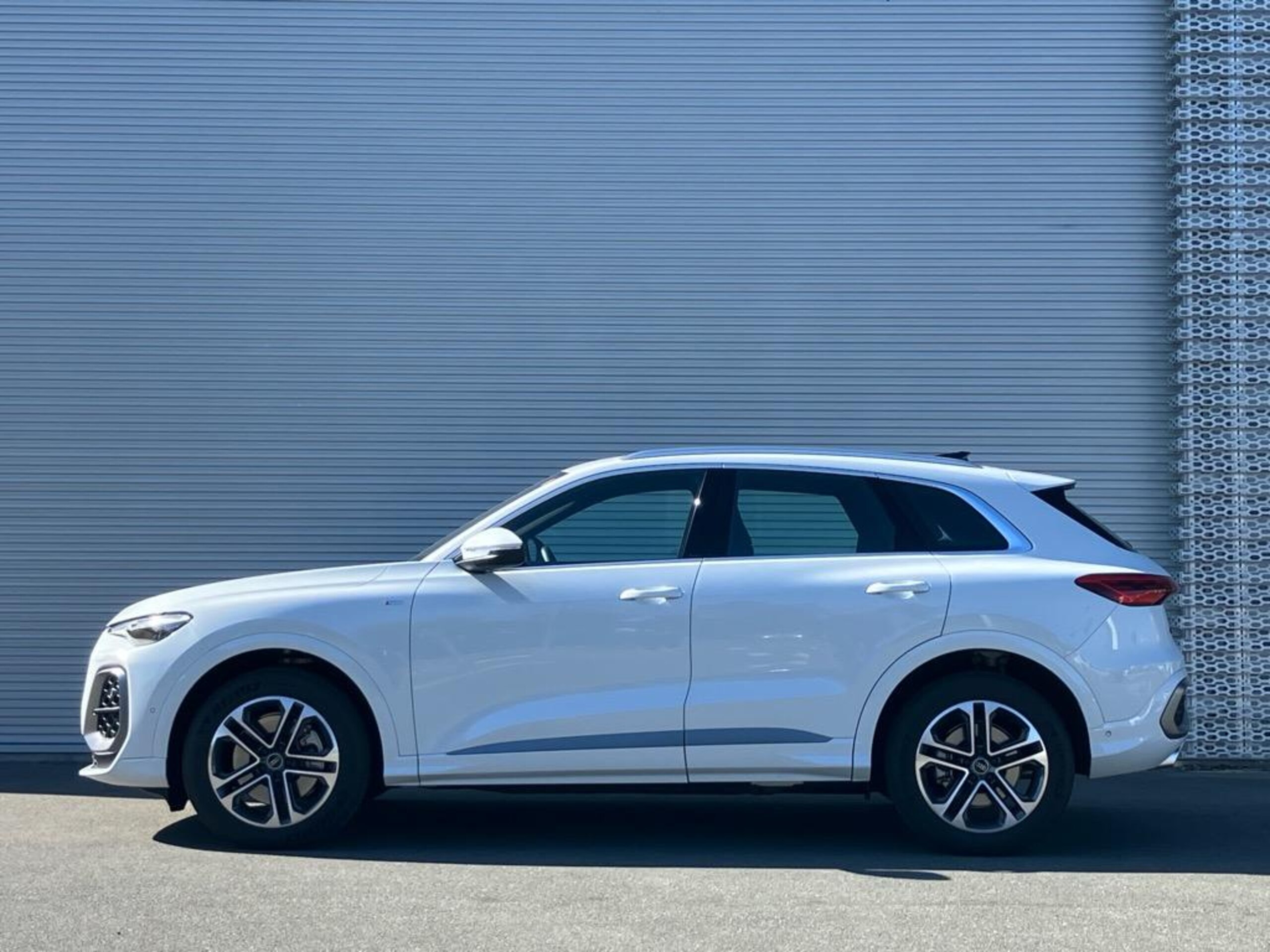 2025 Audi Q5 — photo 3