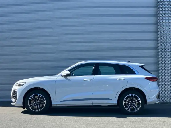 2025 Audi Q5 — photo 3