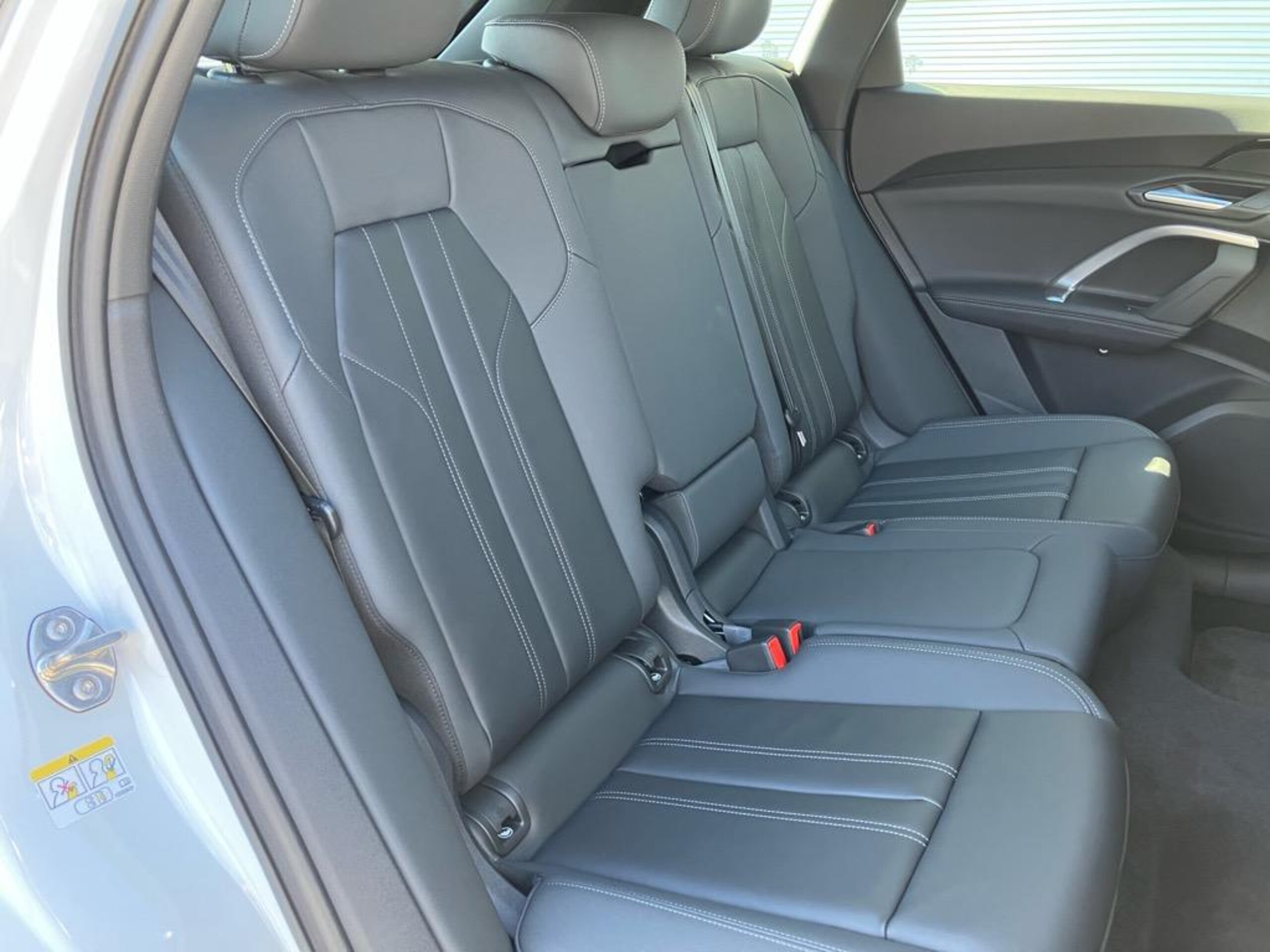 Audi Q5 TDI Quattro 150kW Advanced Diesel Turbo 4WD S line Interior Plus Package MMI Passenger Display Leather/Artificial Leather S Black S line Exterior (White) — photo 9