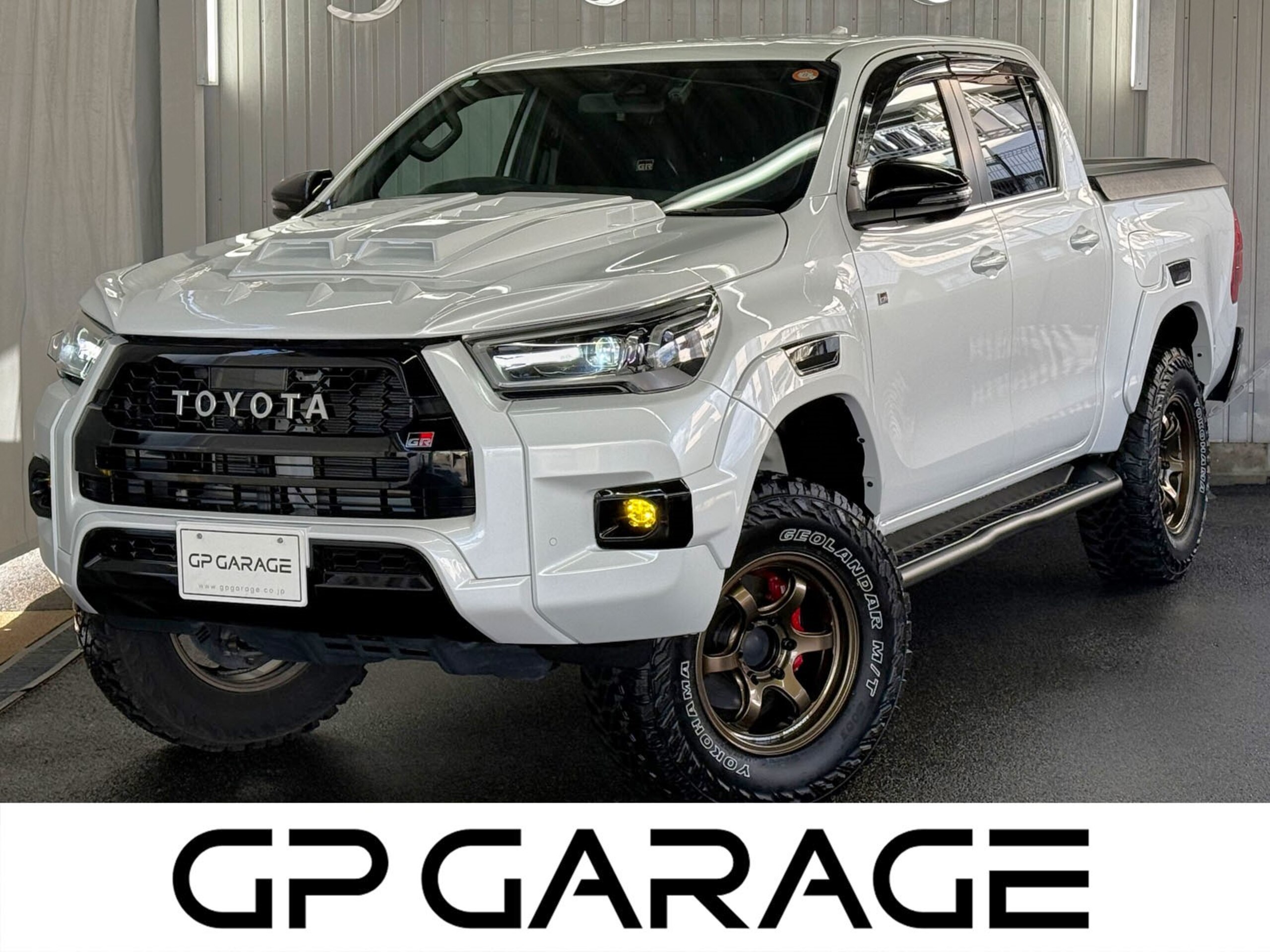 Toyota Hilux 2.4 Z GR Sport Diesel Turbo 4WD Pearl White with JAOS Suspension, Advan Racing Wheels, Wald Hood Aero