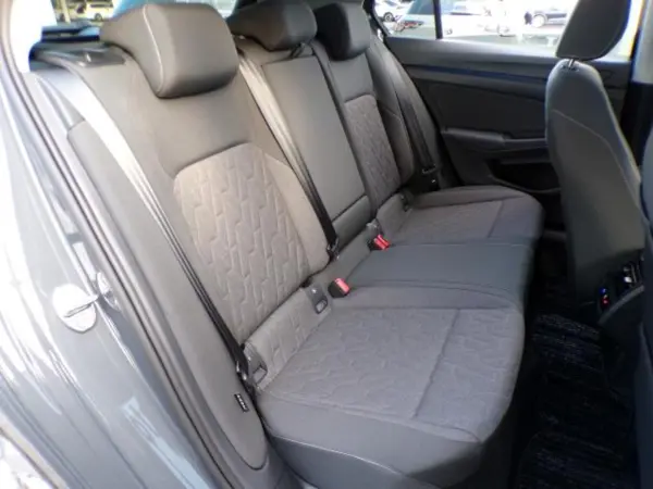 Volkswagen Golf TDI Active Advance Diesel Turbo — photo 8