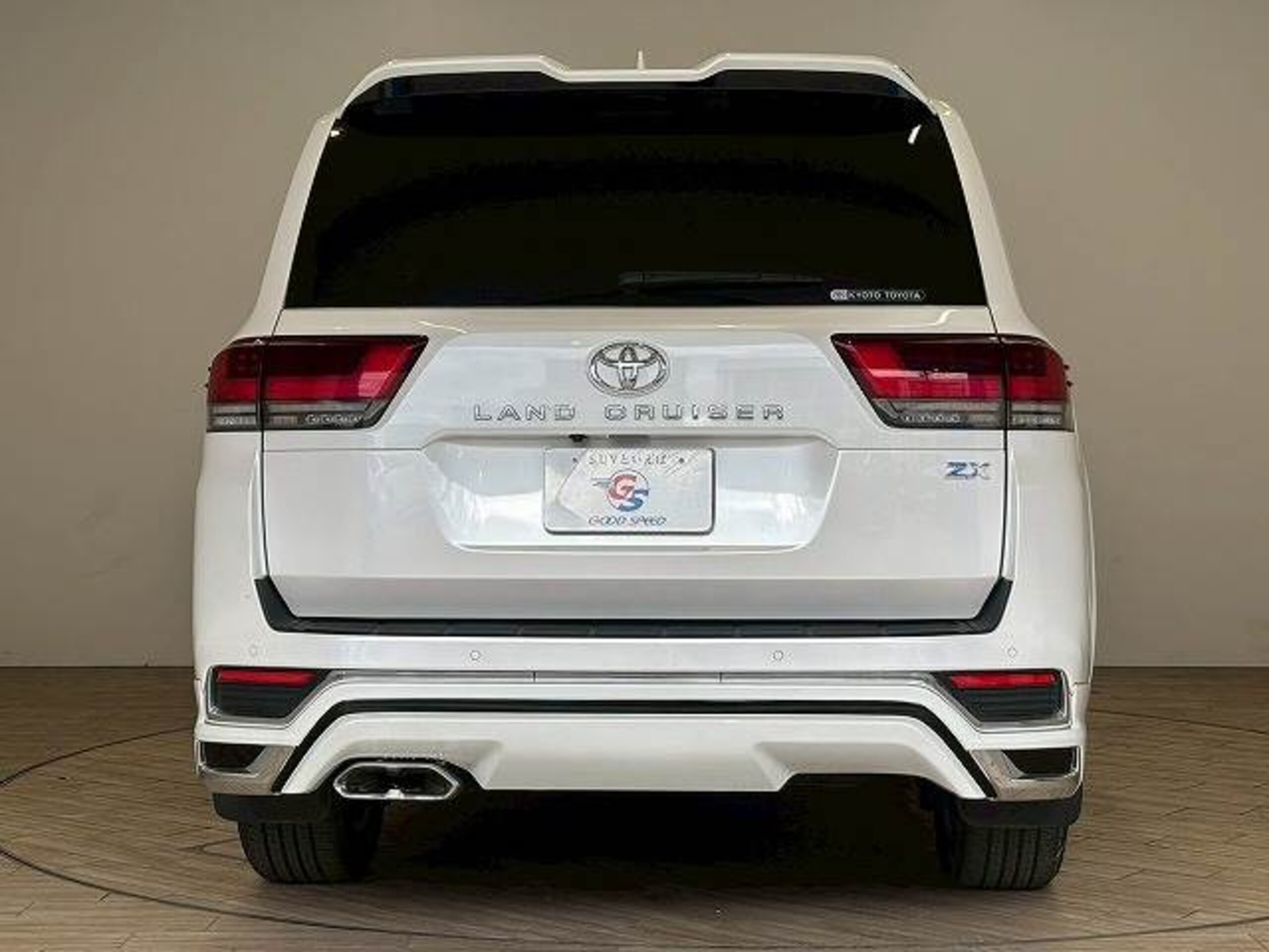 Toyota Land Cruiser 300 3.5 ZX 4WD — photo 9