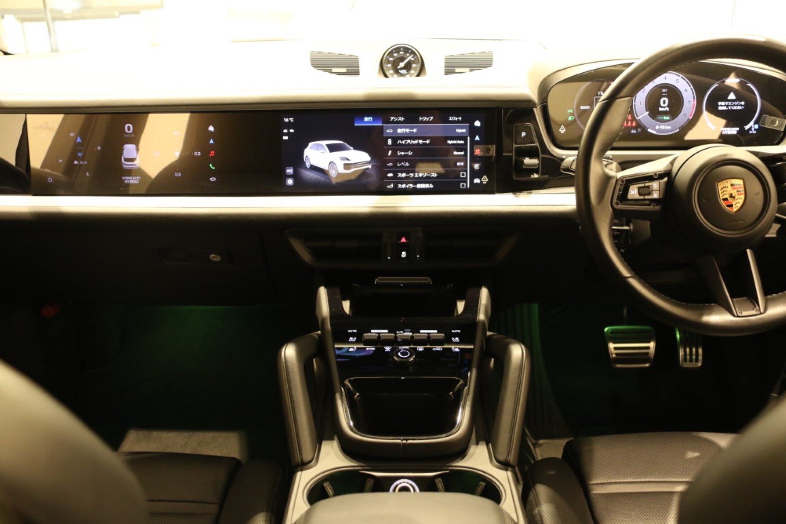 2024 Porsche Cayenne — photo 2