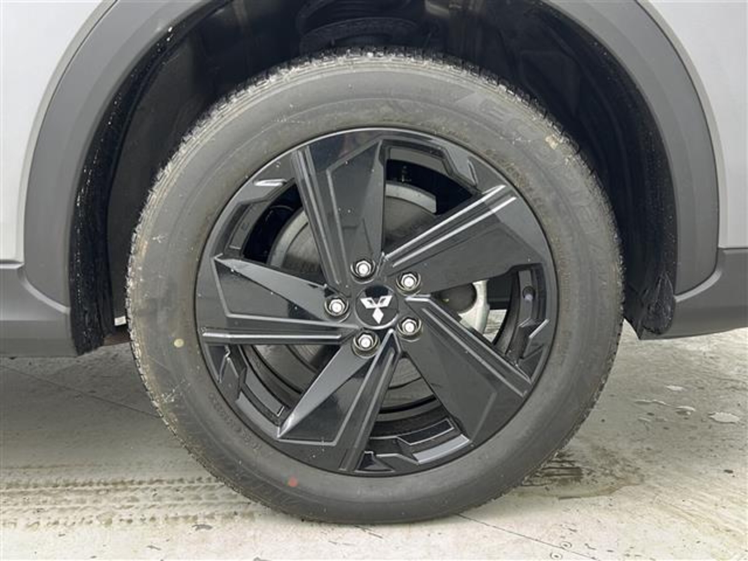 Mitsubishi Eclipse Cross PHEV 2.4 Black Edition 4WD — photo 9