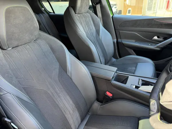 Peugeot 308GT BlueHDi Diesel Turbo ETC Genuine Navigation LED Headlights ACC (Olive Green) — photo 8