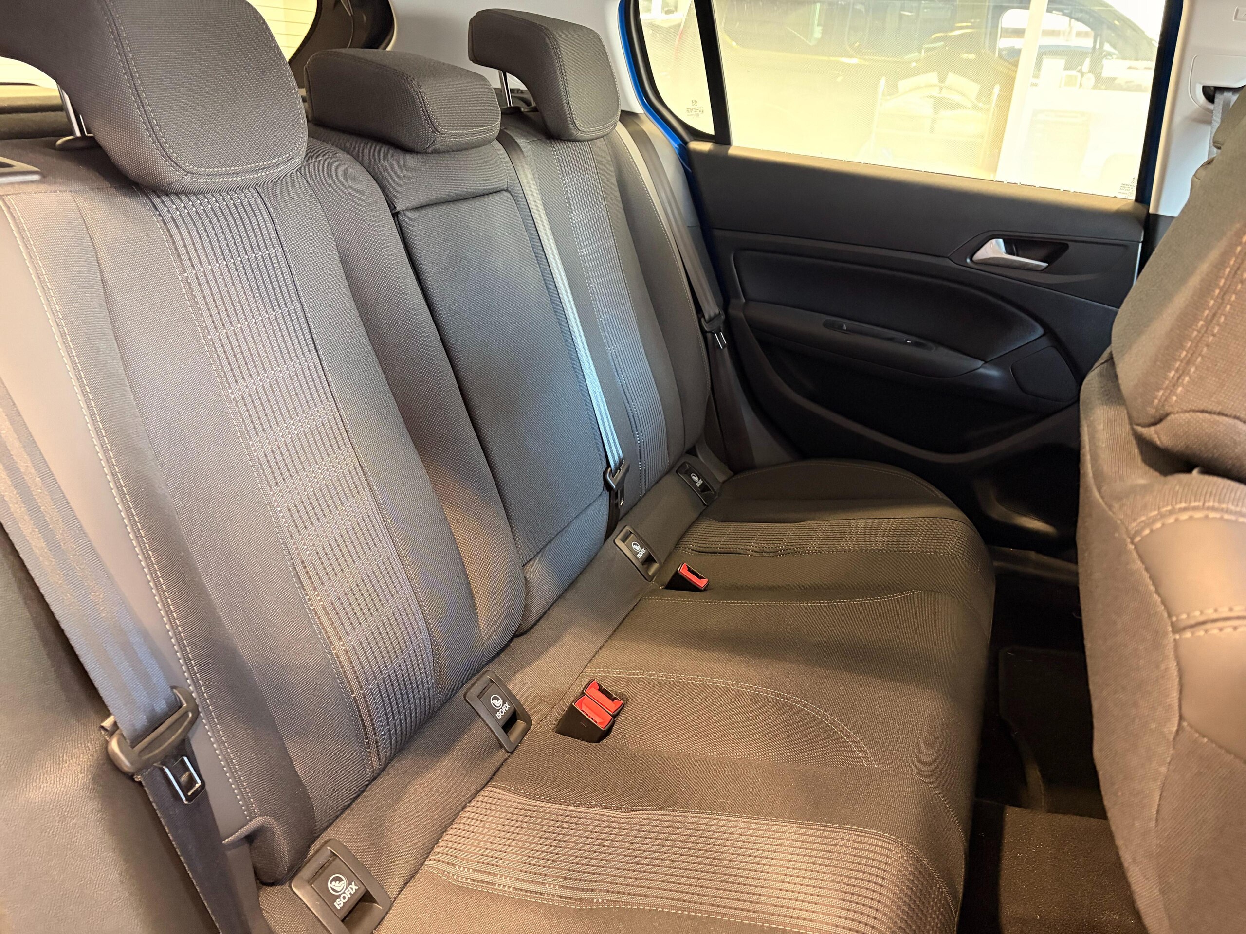 Peugeot 308 Allure BlueHDi Diesel Turbo — photo 8