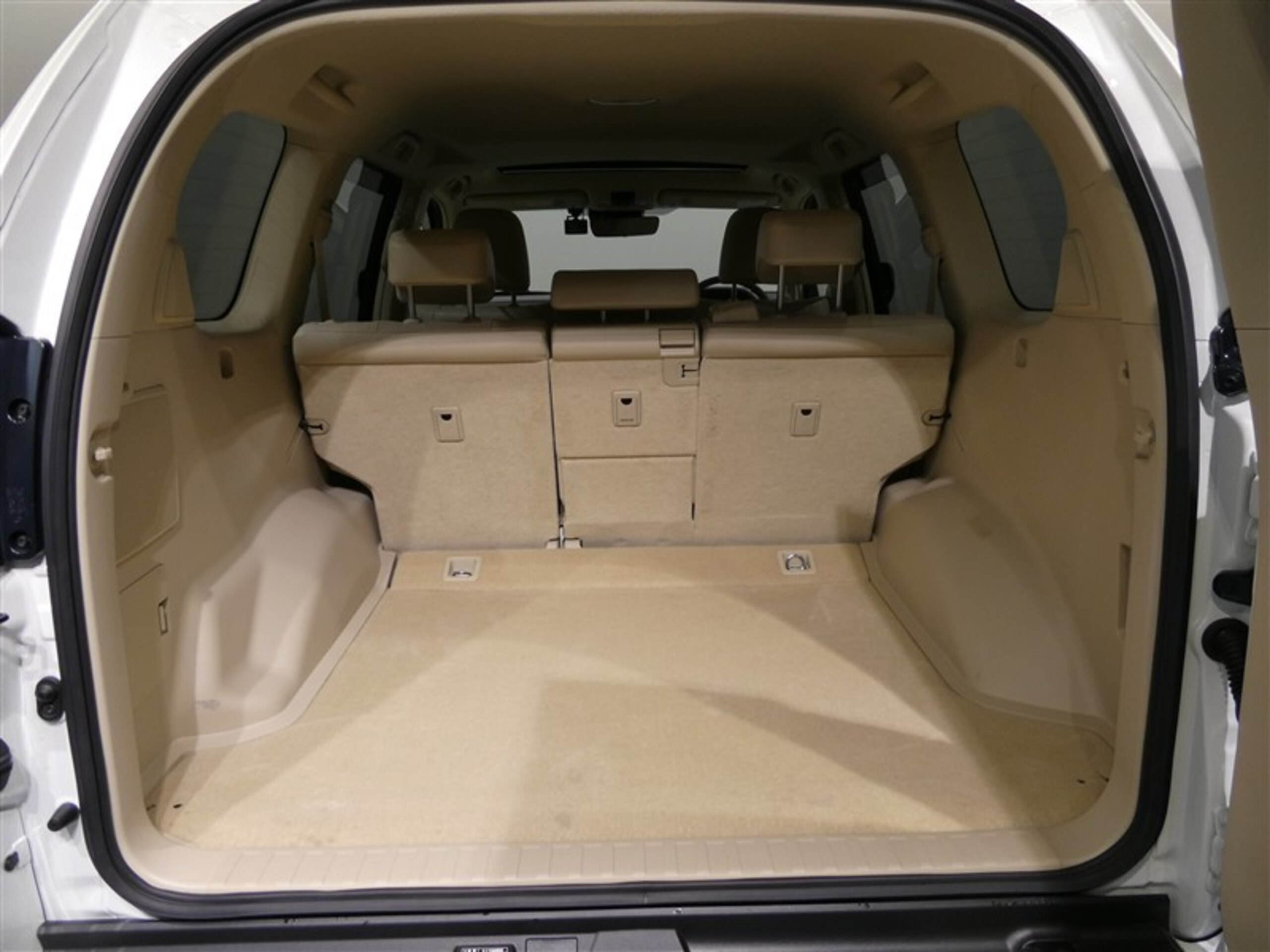 Toyota Land Cruiser Prado 2.8 TX L Package Diesel Turbo 4WD — photo 7