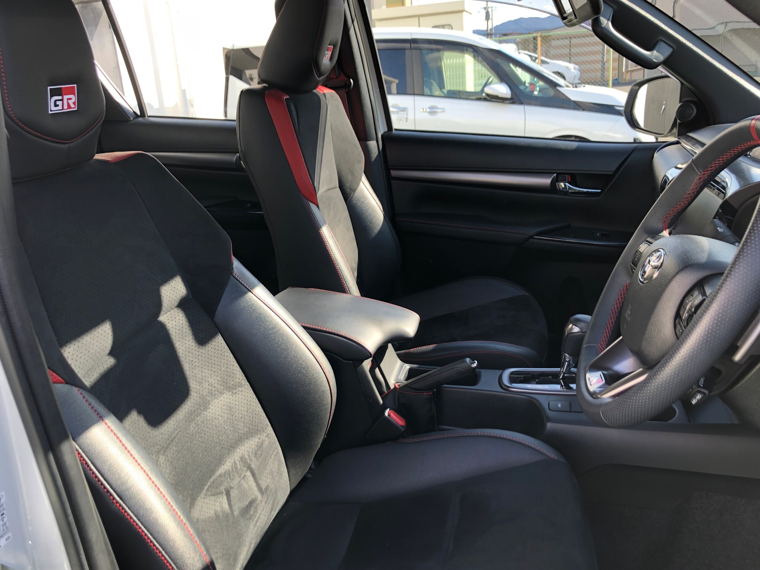 Toyota Hilux 2.4 Z GR Sport Diesel Turbo 4WD — photo 8