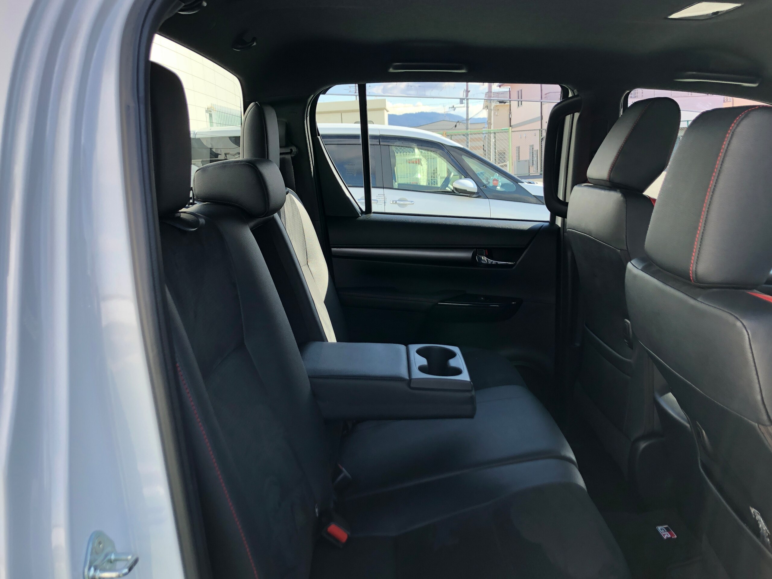 Toyota Hilux 2.4 Z GR Sport Diesel Turbo 4WD — photo 9