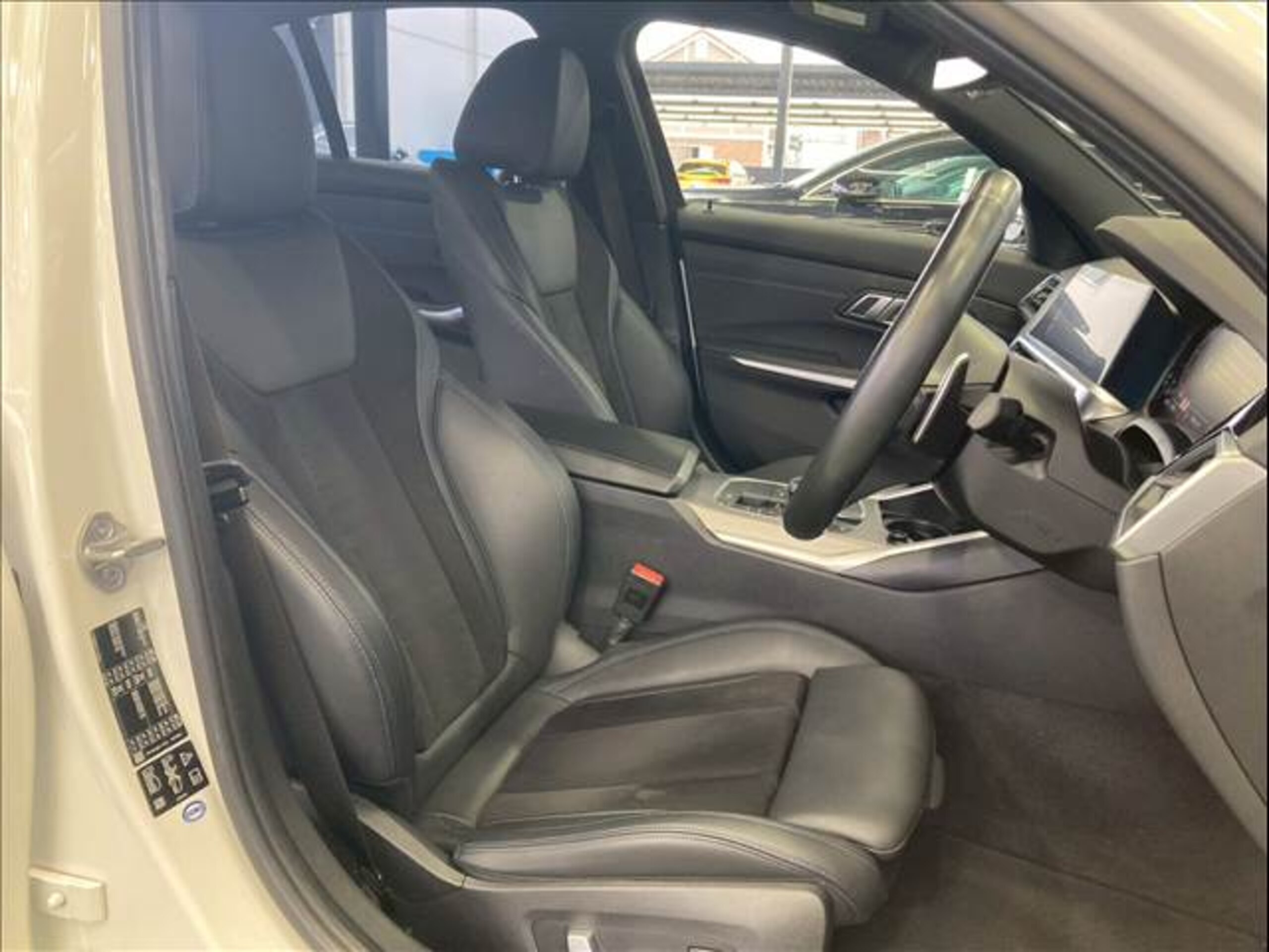 BMW 3 Series 320d xDrive M Sport Diesel Turbo 4WD — photo 7