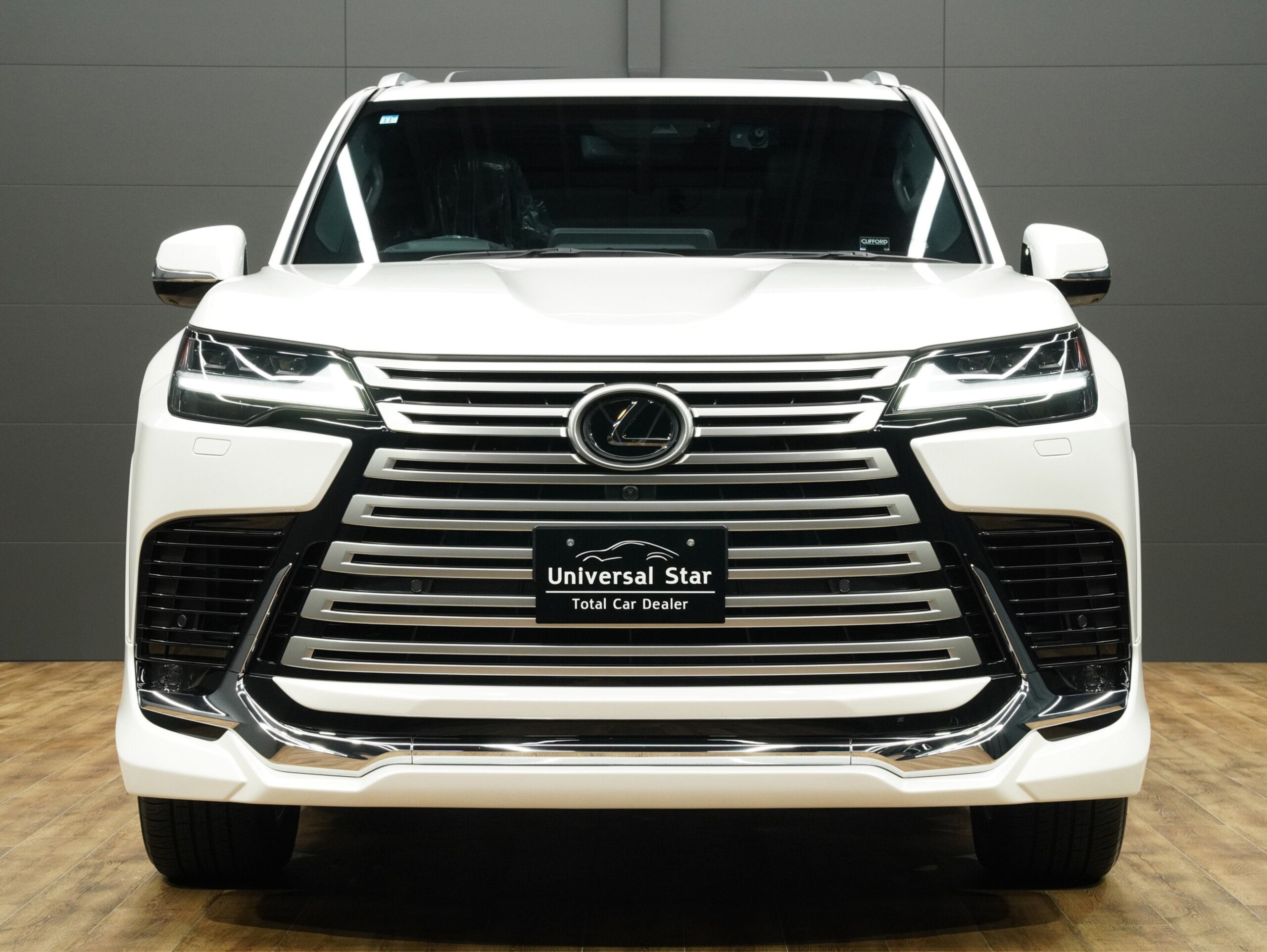Lexus LX600 Executive 4WD — photo 9