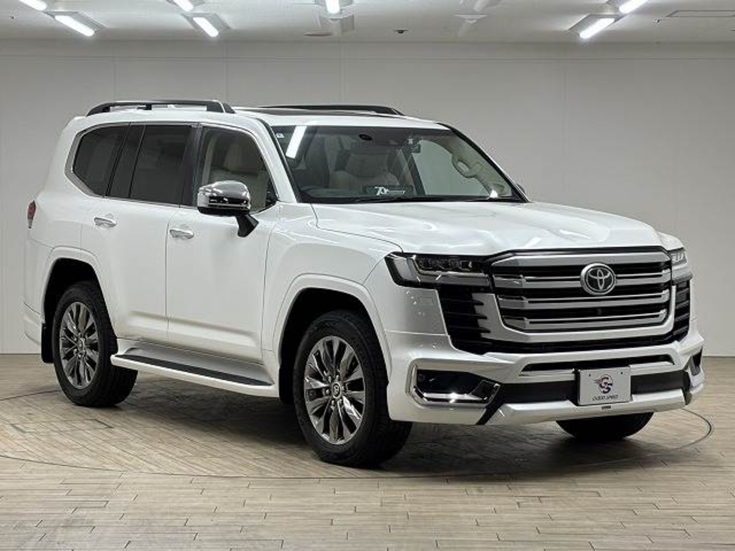 Toyota Land Cruiser 300 3.5 ZX 4WD — photo 8