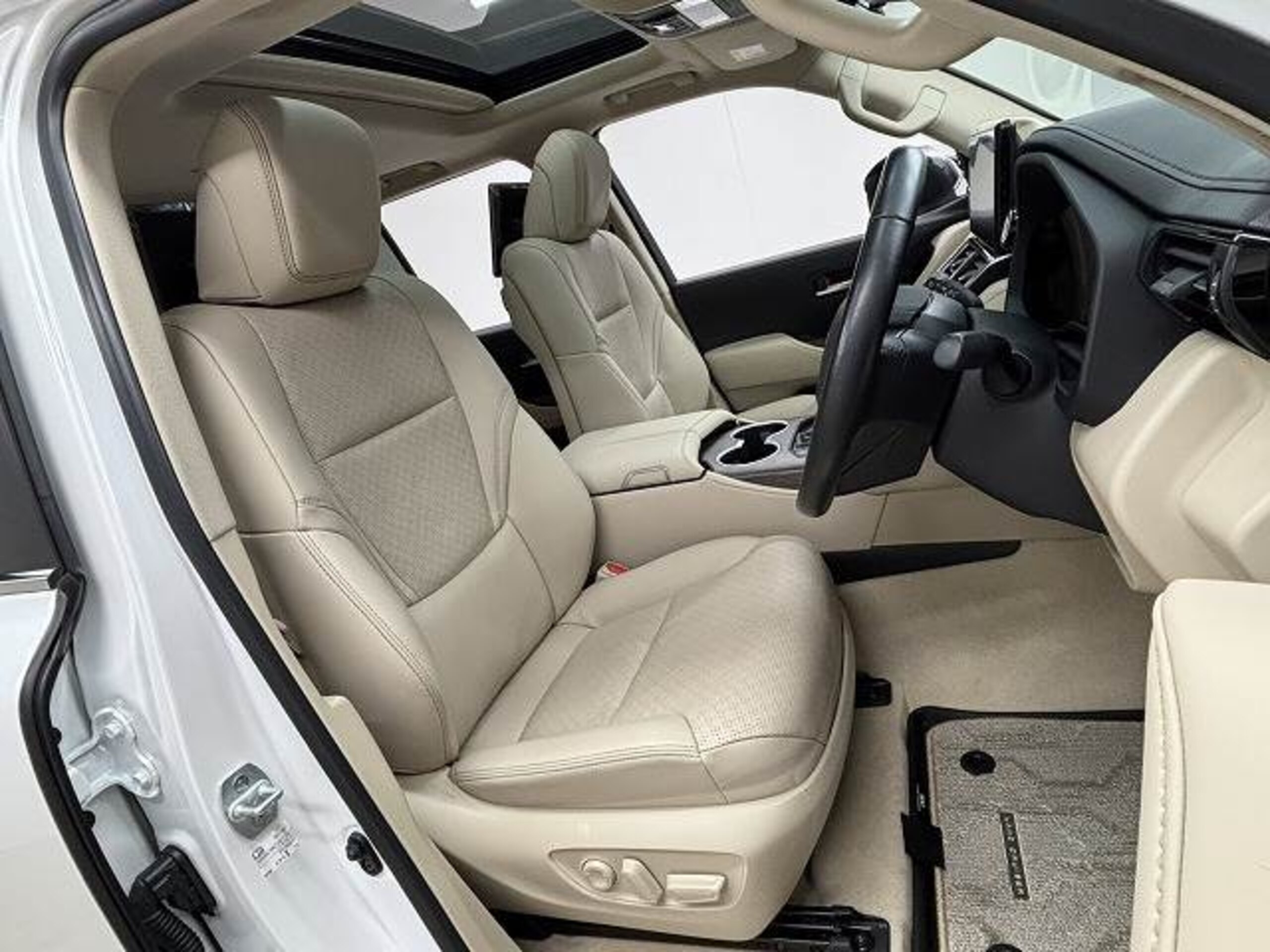 Toyota Land Cruiser 300 3.5 ZX 4WD — photo 7