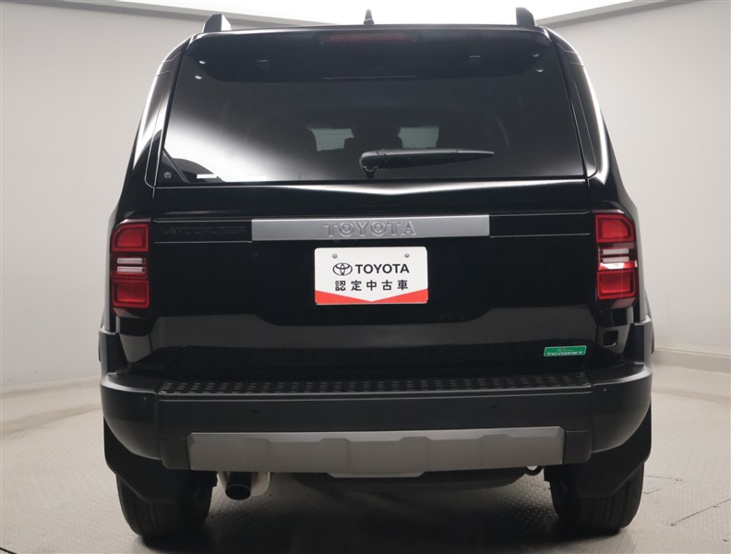 2025 Land Cruiser 250 — photo 2