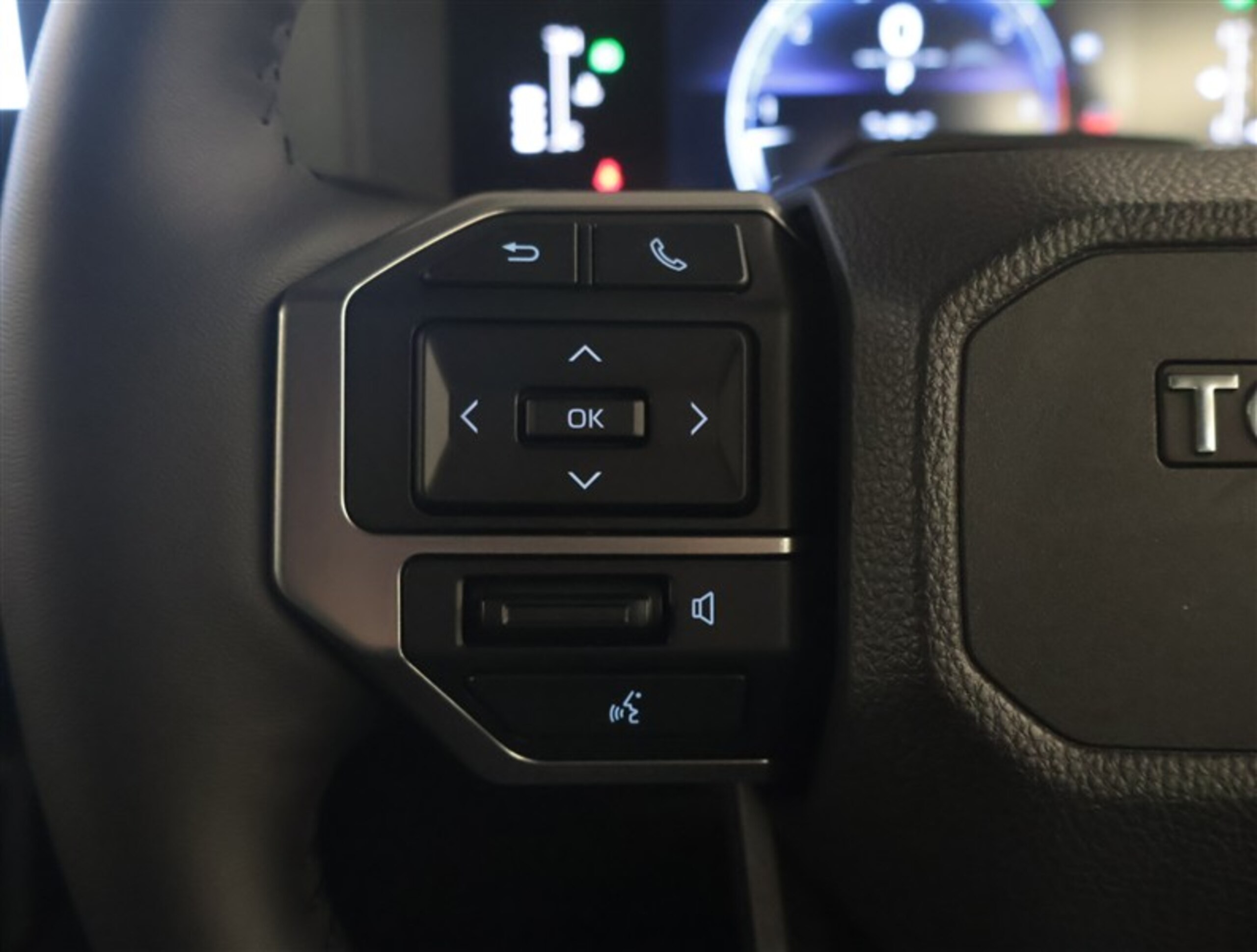 Toyota Land Cruiser 250 2.7 VX 4WD — photo 9