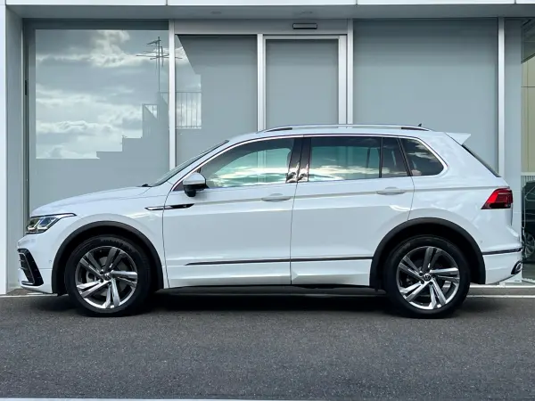 2024 Volkswagen Tiguan — photo 2