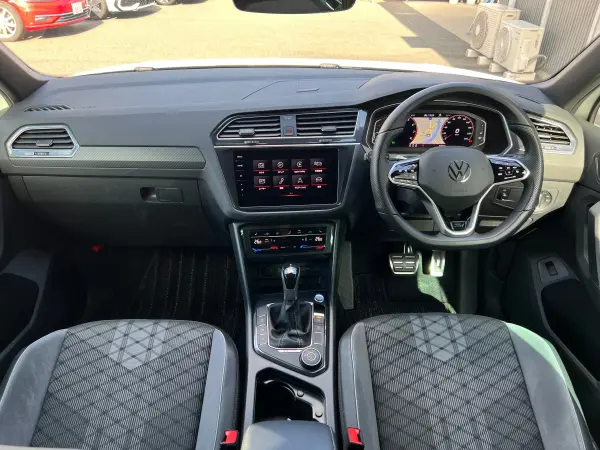 Volkswagen Tiguan TSI 4Motion R-Line 4WD Certified Used Car Genuine Navigation Surround Camera Full-Time 4WD Smart Key (Pure White) — photo 9