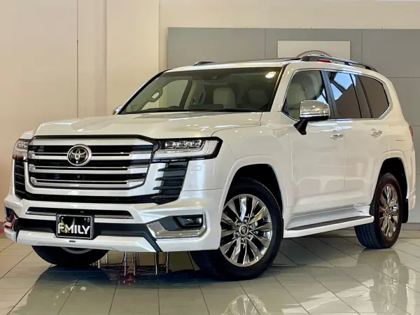Toyota Land Cruiser 300 3.5 ZX 4WD Modellista Aero/Beige Leather/Memory Power Seat/Seat Heater & Ventilation/Rear Entertainment/Cool Box/Sunroof/Factory Navi TV/Panoramic View Monitor/Factory 20AW (Precious White Pearl)