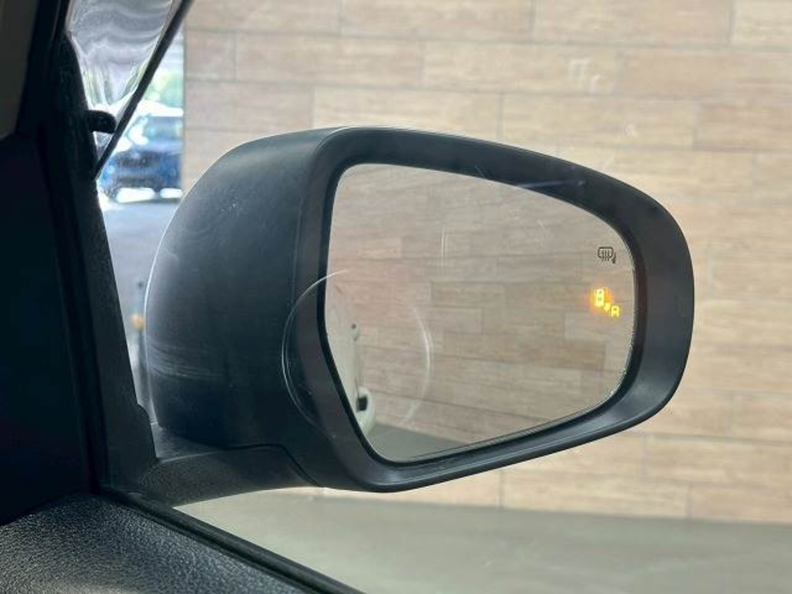 Suzuki Escudo 1.5 4WD — photo 8