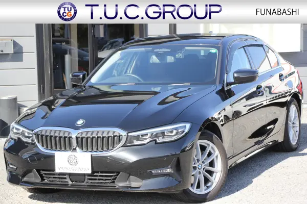 BMW 3 Series 320i Pure Elegance 2-Year Warranty Limited to 100 Units in Greater Tokyo Area Heated Brown Leather Comfort Plus Package Adaptive Cruise Control Steering Support BMW Live Cockpit Power Trunk LED Headlights Auto High Beam Apple CarPlay Touch Screen HDD Navigation 360-Degree Camera (Black Sapphire Metallic)