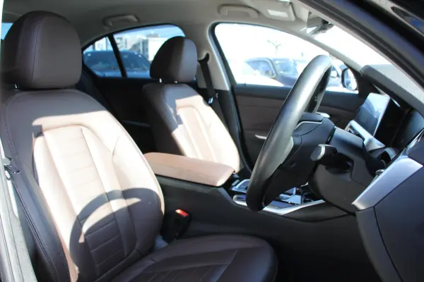 2019 Bmw 3 Series — photo 3