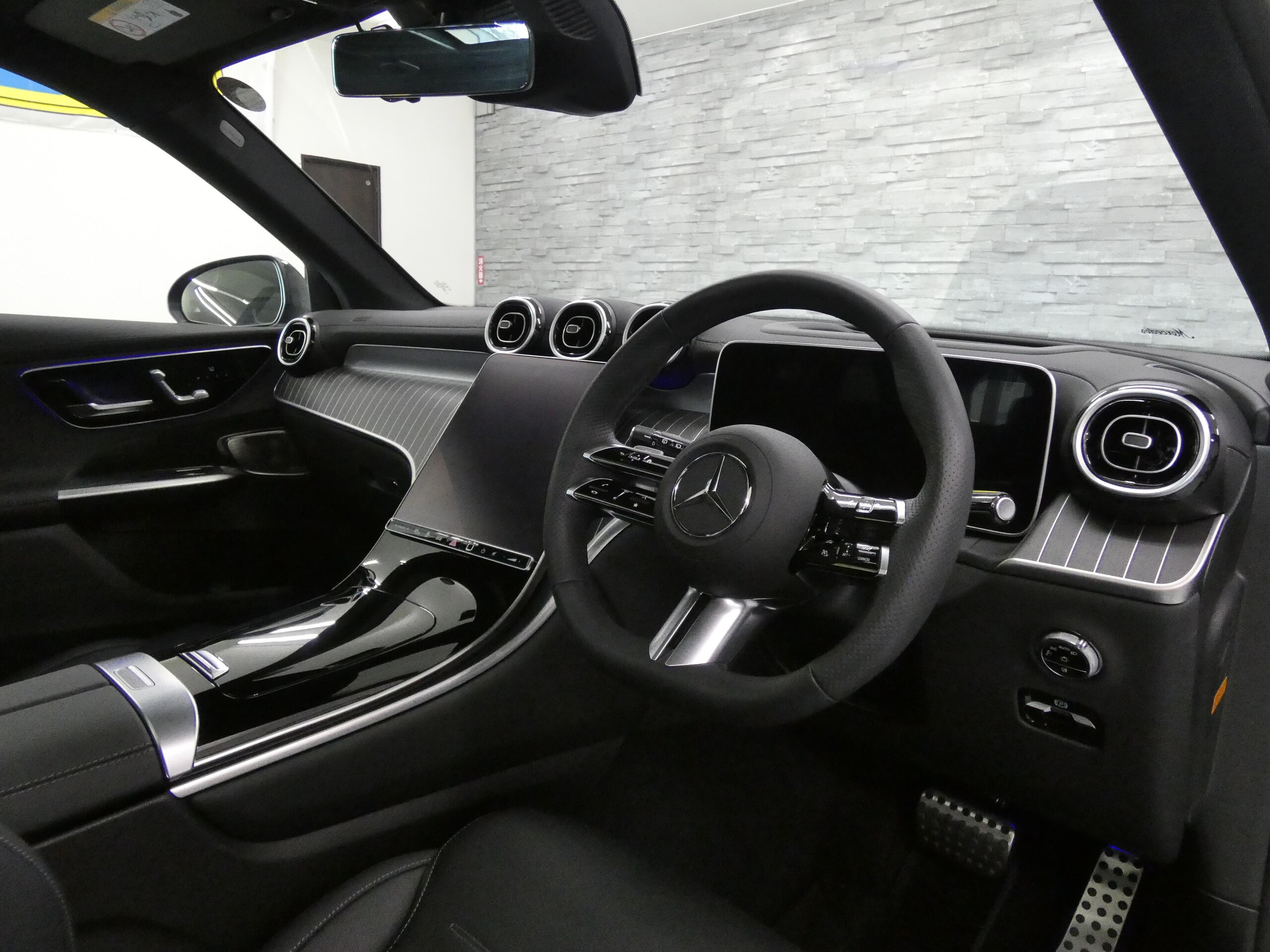 2025 Mercedes-benz Glc — photo 3