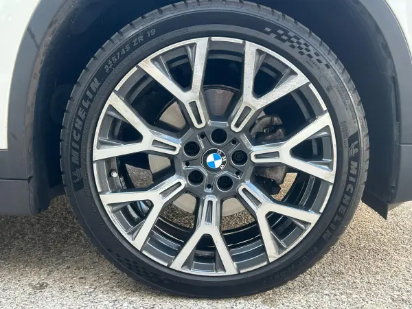 BMW X1 xDrive 18d xLine 4WD — photo 7