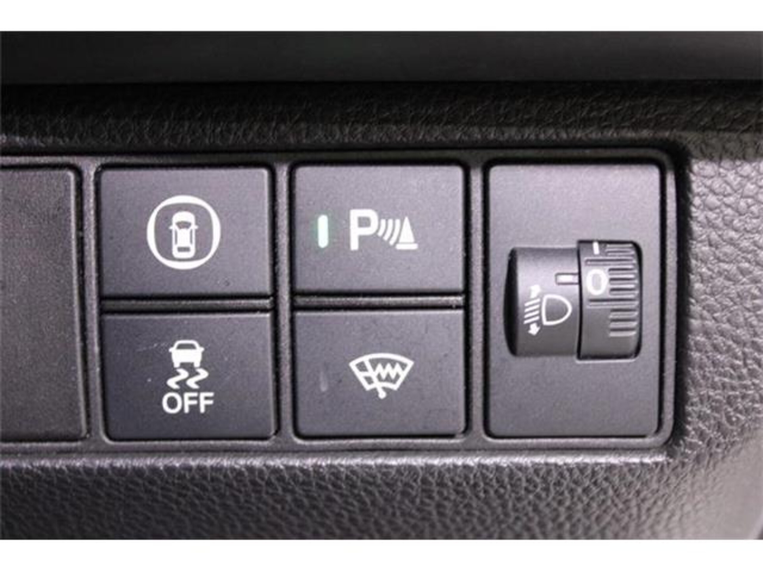 Honda Vezel 1.5 e:HEV X 4WD — photo 7