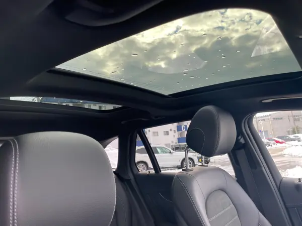 2021 Mercedes-benz Glc — photo 2