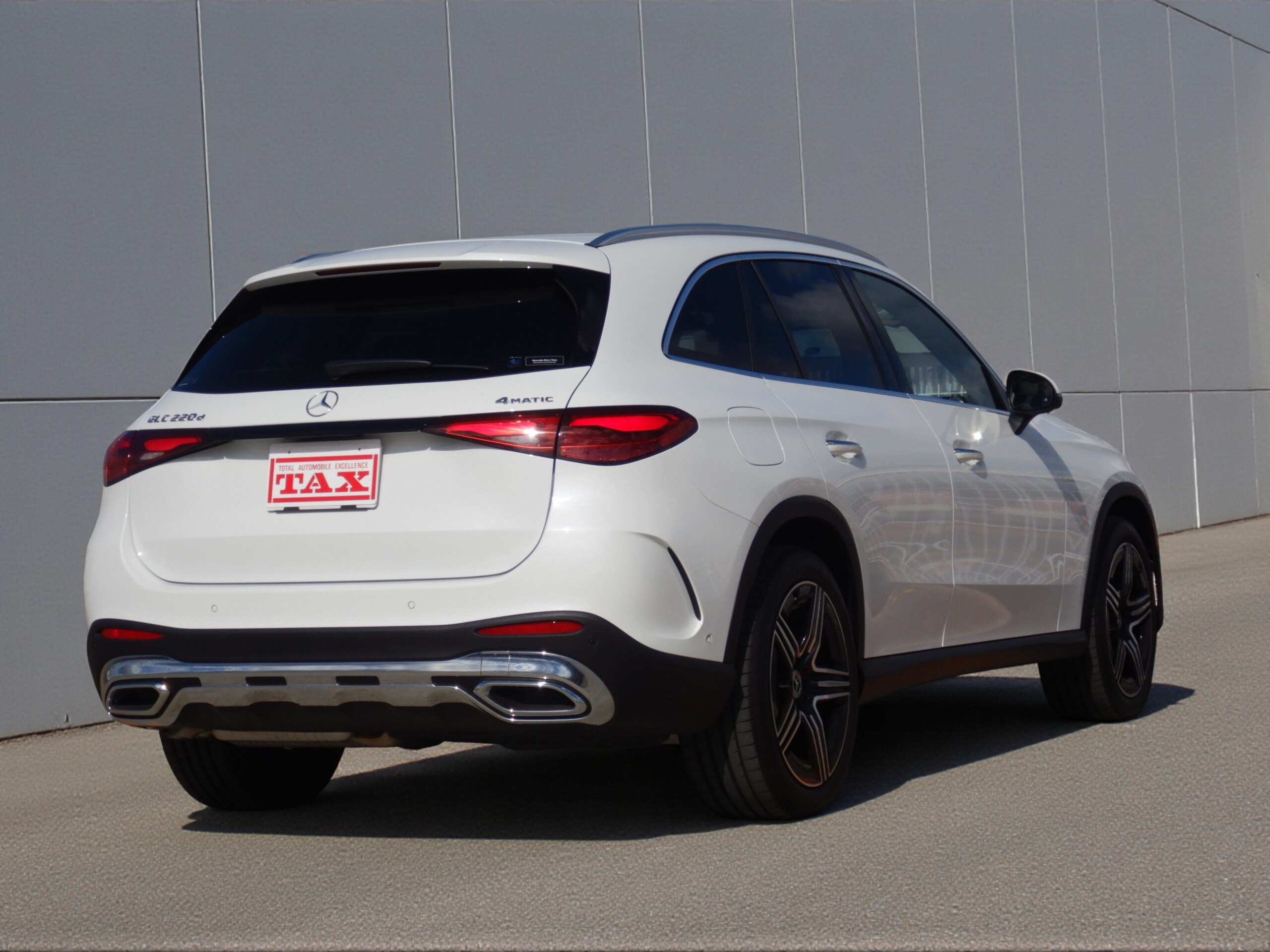 2024 Mercedes-benz Glc — photo 2