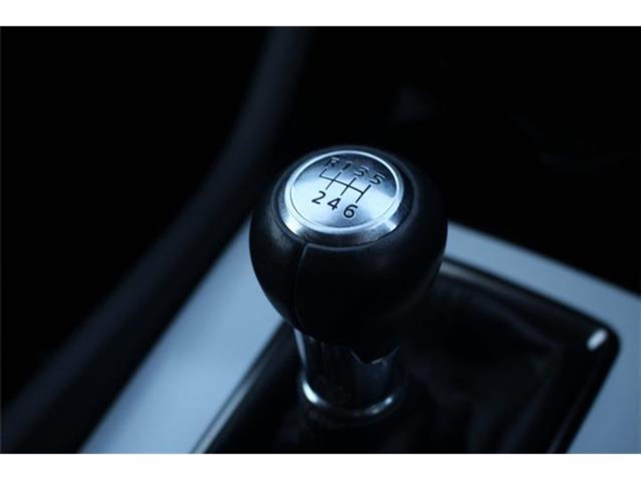 2024 Mazda 3 Fastback — photo 3