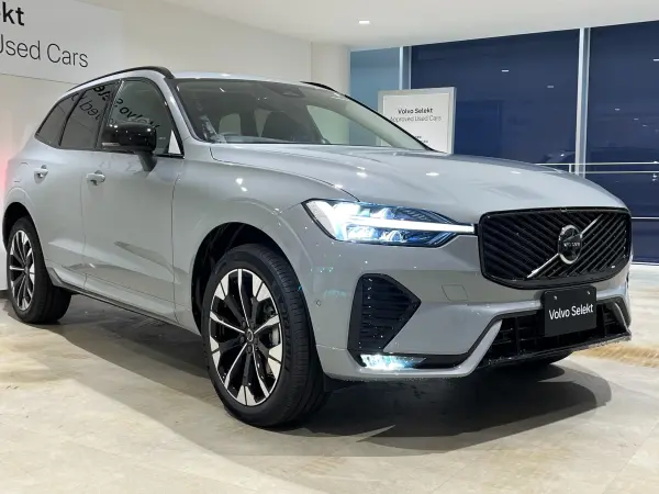 2025 Volvo Xc60 — photo 3