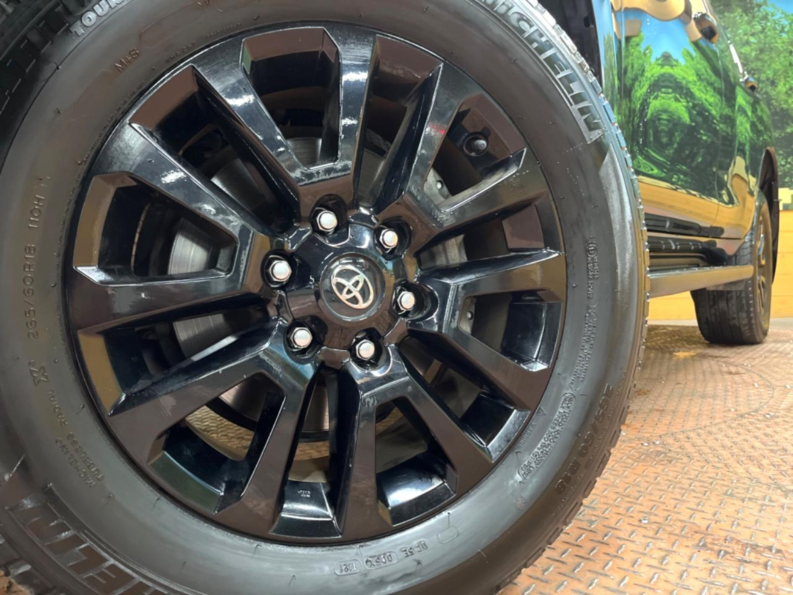 Toyota Land Cruiser Prado 2.8 TX L Package 70th Anniversary Limited Diesel Turbo 4WD — photo 9