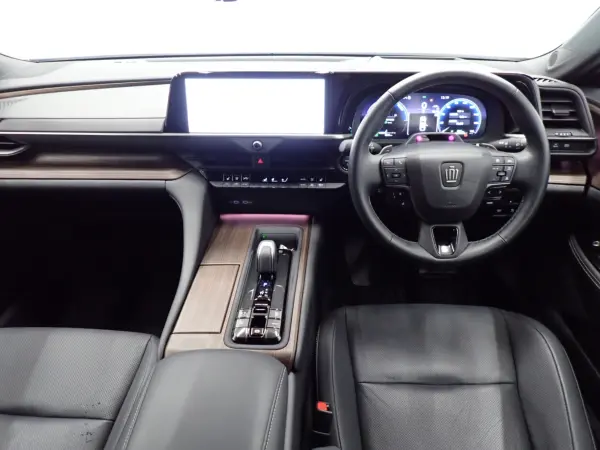 Toyota Crown 2.5 Z Hybrid — photo 9