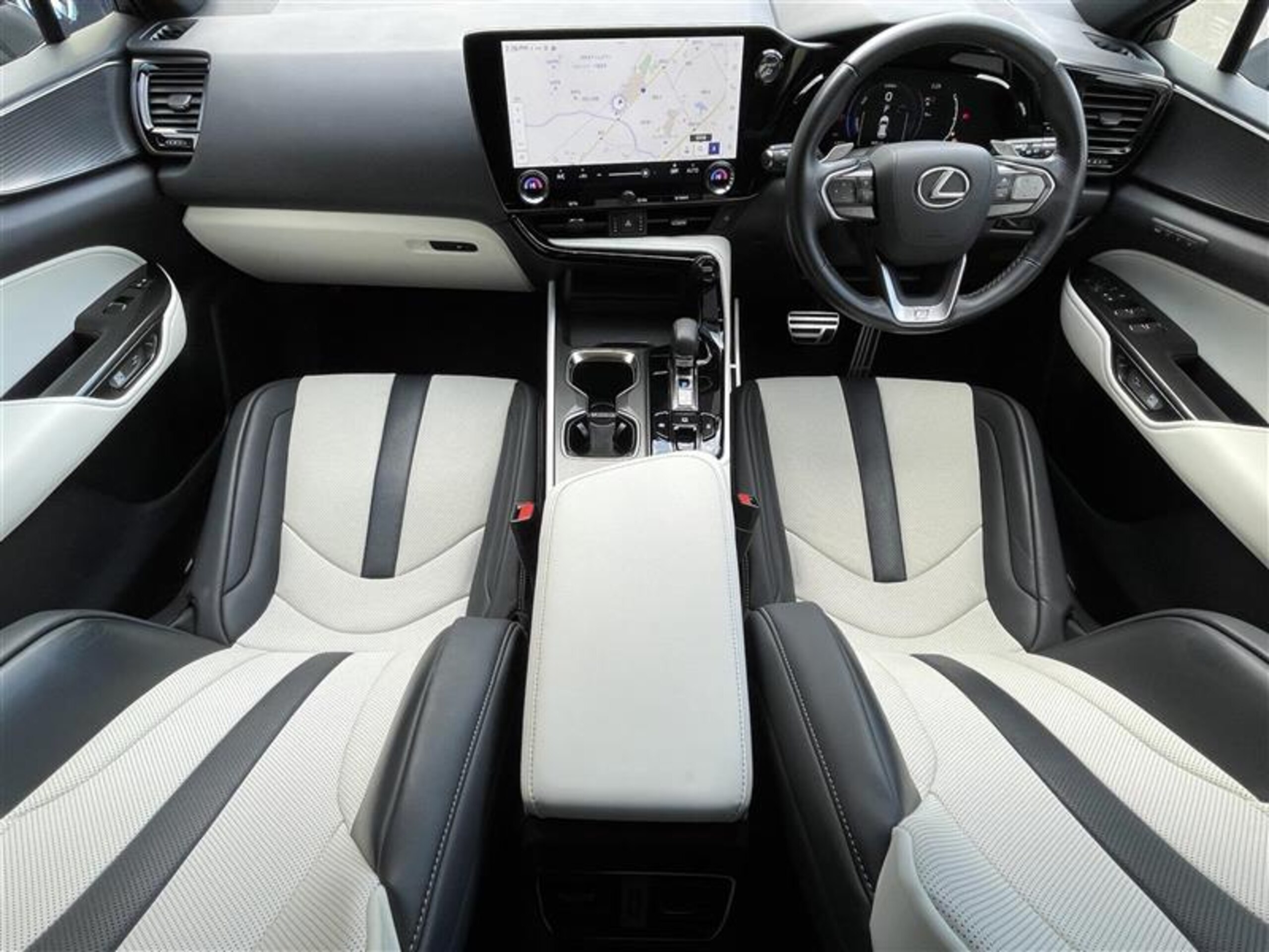 2023 Lexus Nx — photo 3