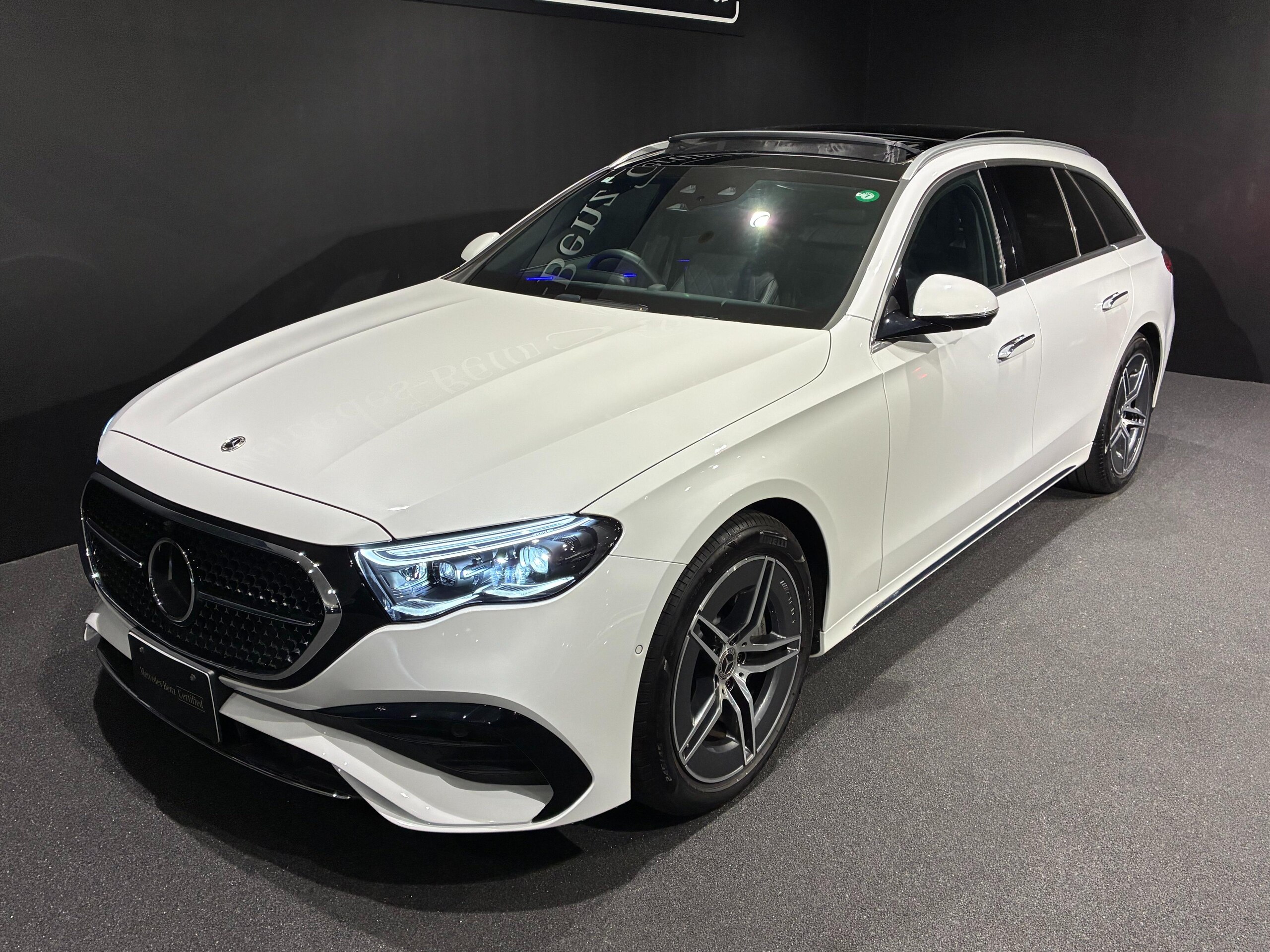 Mercedes-Benz E-Class Wagon E220 d Avantgarde AMG Line Package (ISG Equipped Model) Diesel Turbo MP202401 Digital Interior Package Leather Exclusive Package Advanced Package Panoramic Sliding Roof (Opaque White) — photo 8