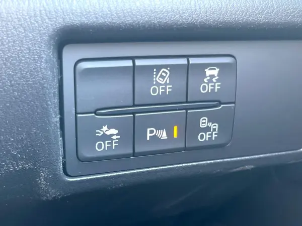 Mazda Roadster 1.5 990S 6MT Brembo Calipers Genuine RAYS 16-inch Alloy Wheels Digital Inner Mirror Blind Spot Monitoring LED Headlights Leather-wrapped Steering Wheel Smart Key Non-smoking Car — photo 7