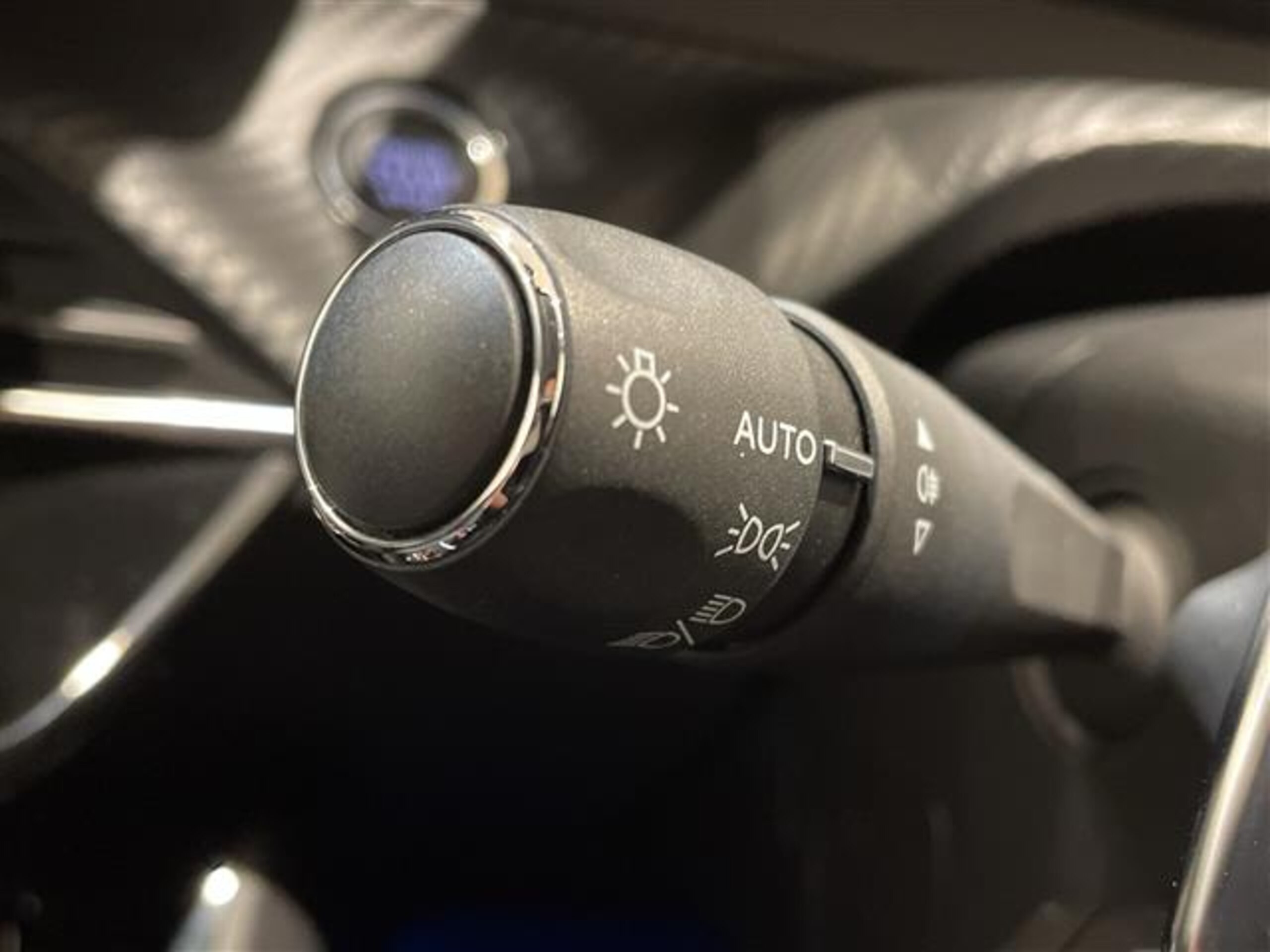 Peugeot 208 Allure — photo 9