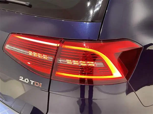 2018 Volkswagen Passat — photo 9 | Tuminion Kenya