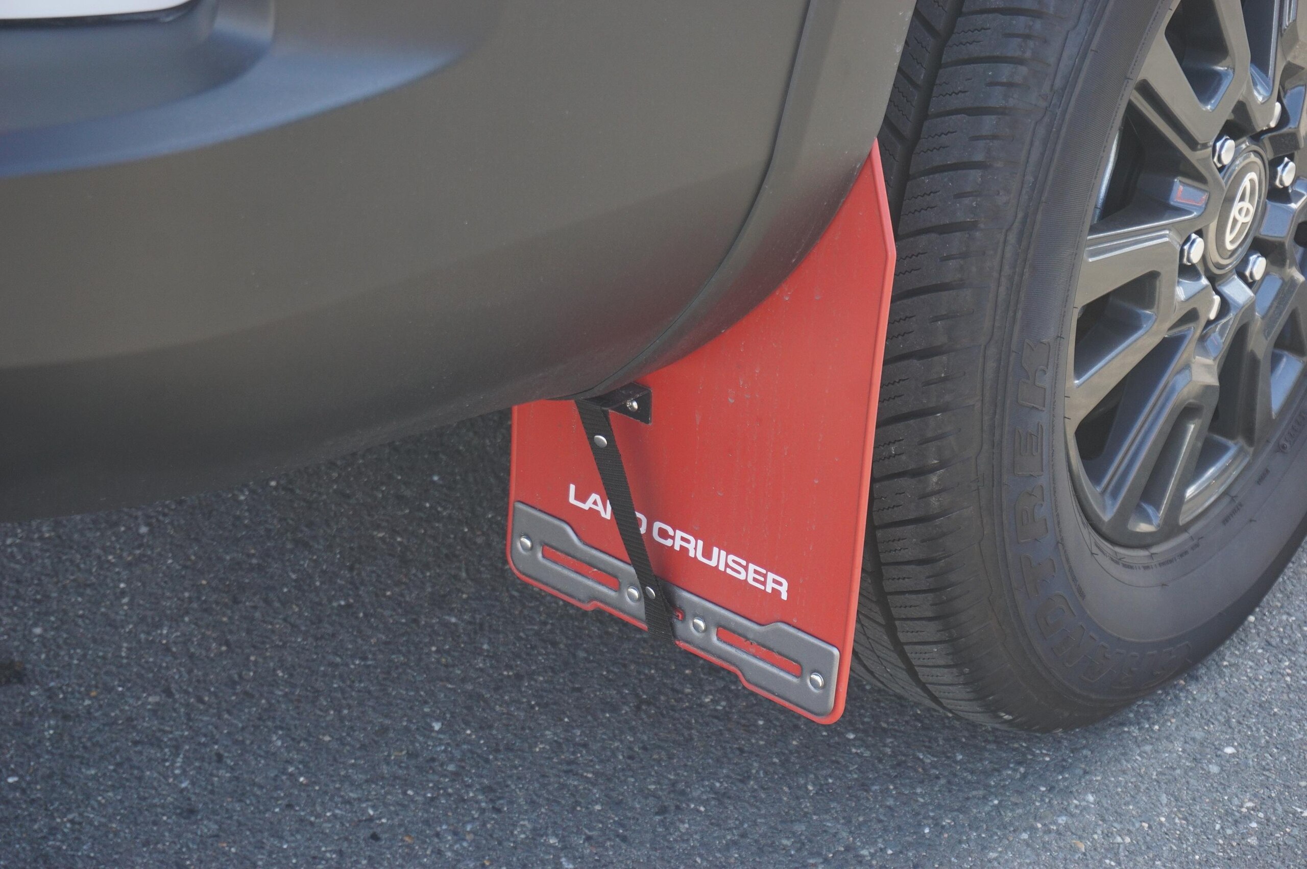 Toyota Land Cruiser 250 2.7 VX 4WD — photo 8