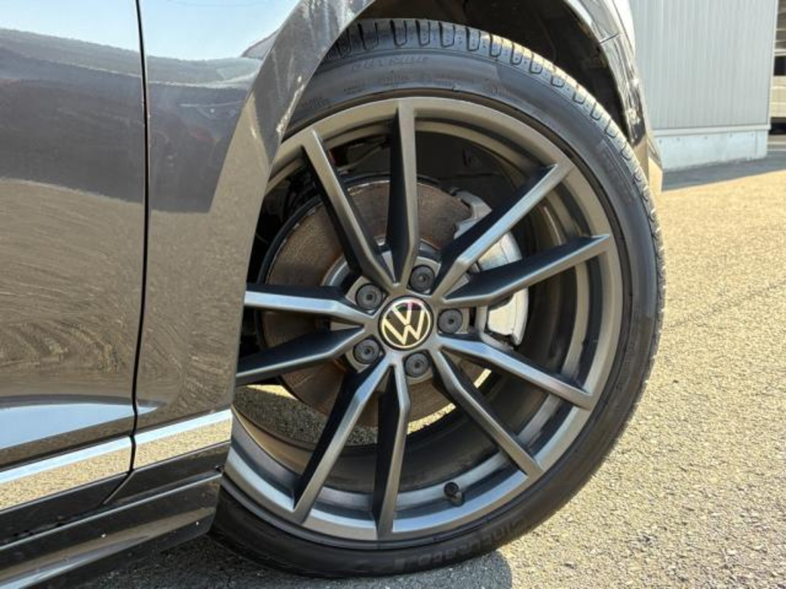 2024 Volkswagen Passat — photo 2