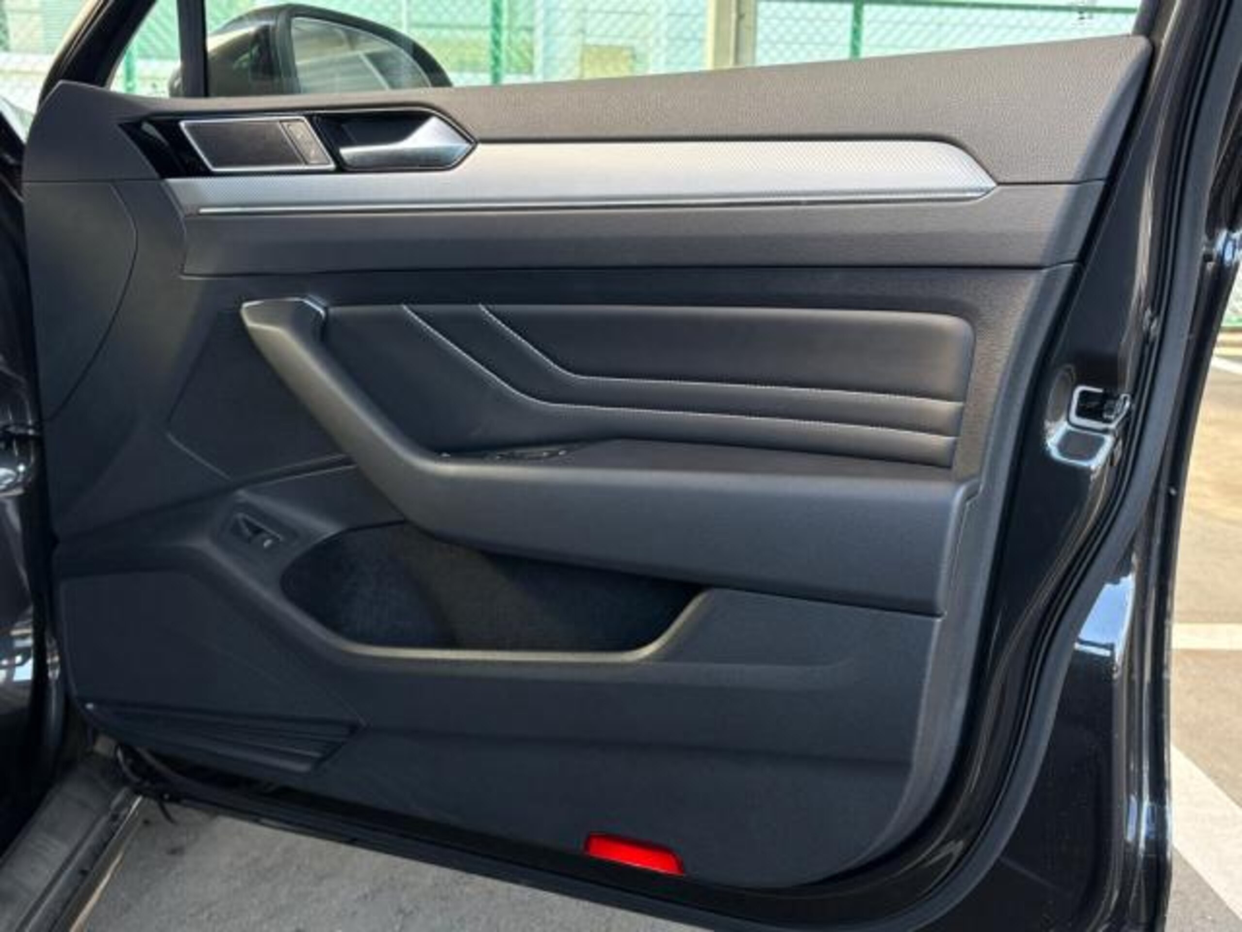 Volkswagen Passat Variant TDI R-Line Diesel Turbo — photo 7