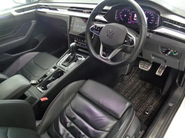 Volkswagen Arteon TSI 4Motion R-Line Advance 4WD (Oryx White Pearl Effect) — photo 8