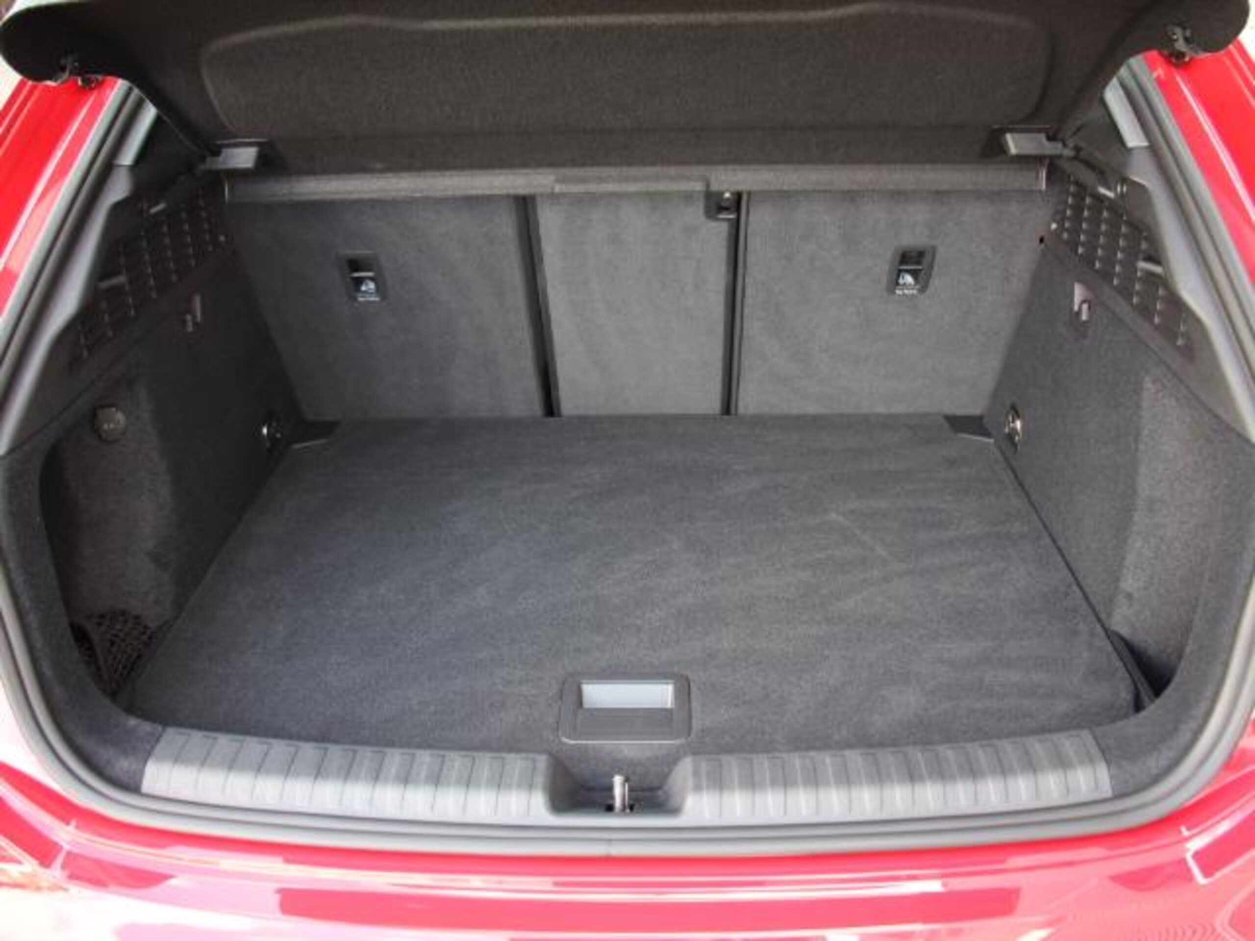 Audi A3 Sportback 30 TFSI Advanced Convenience & Assistance Light Package/Navigation Package/Digital TV/Smartphone Interface/Seat Heater/Park Assist/Power Seat/Virtual Cockpit/Adaptive Cruise Control/Non-Smoking (Progressive Red M) — photo 9